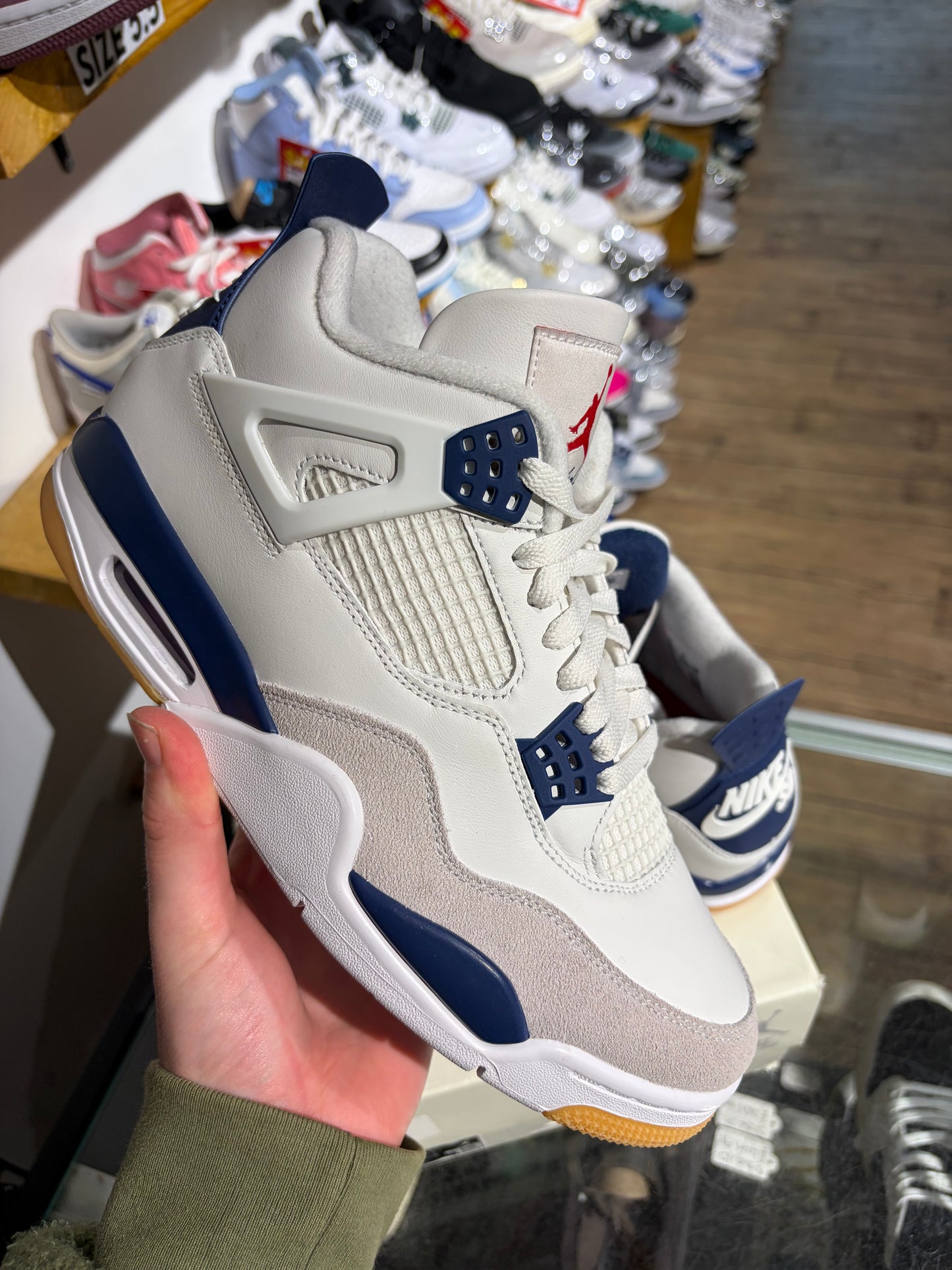 Jordan 4 Navy SB UK 8.5