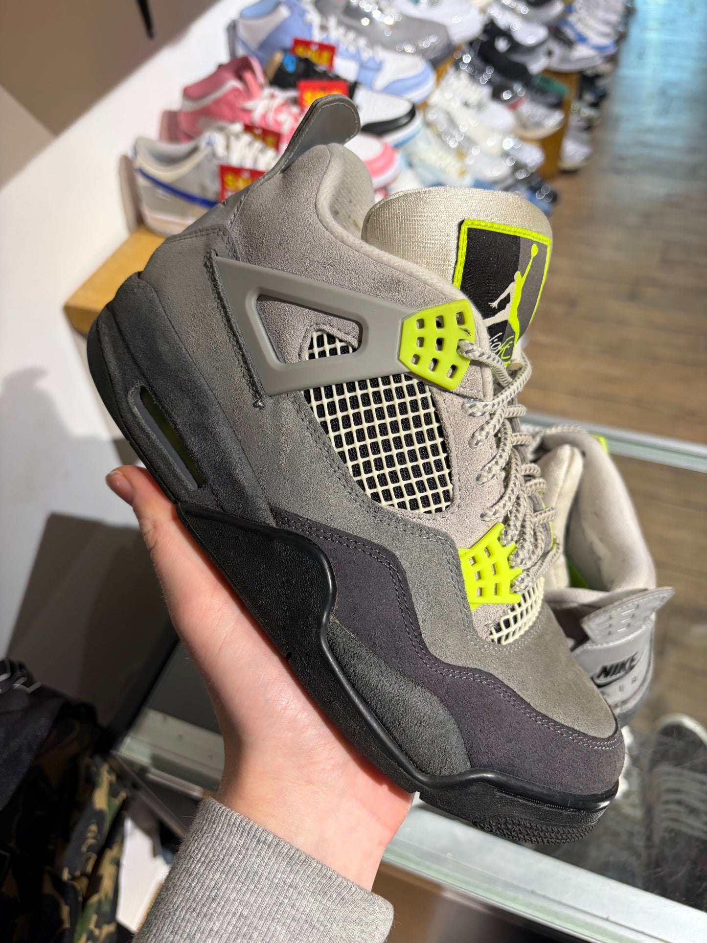 Air Jordan 4 Neon UK 7