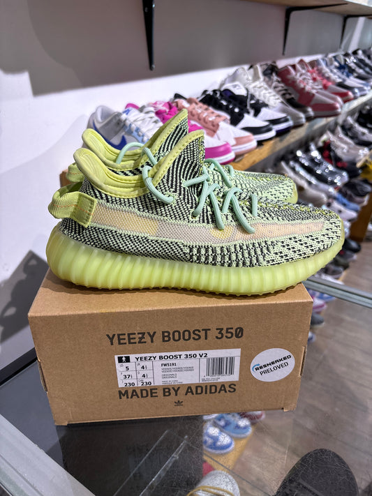 Yeezy 350 Yeezreel UK 4.5