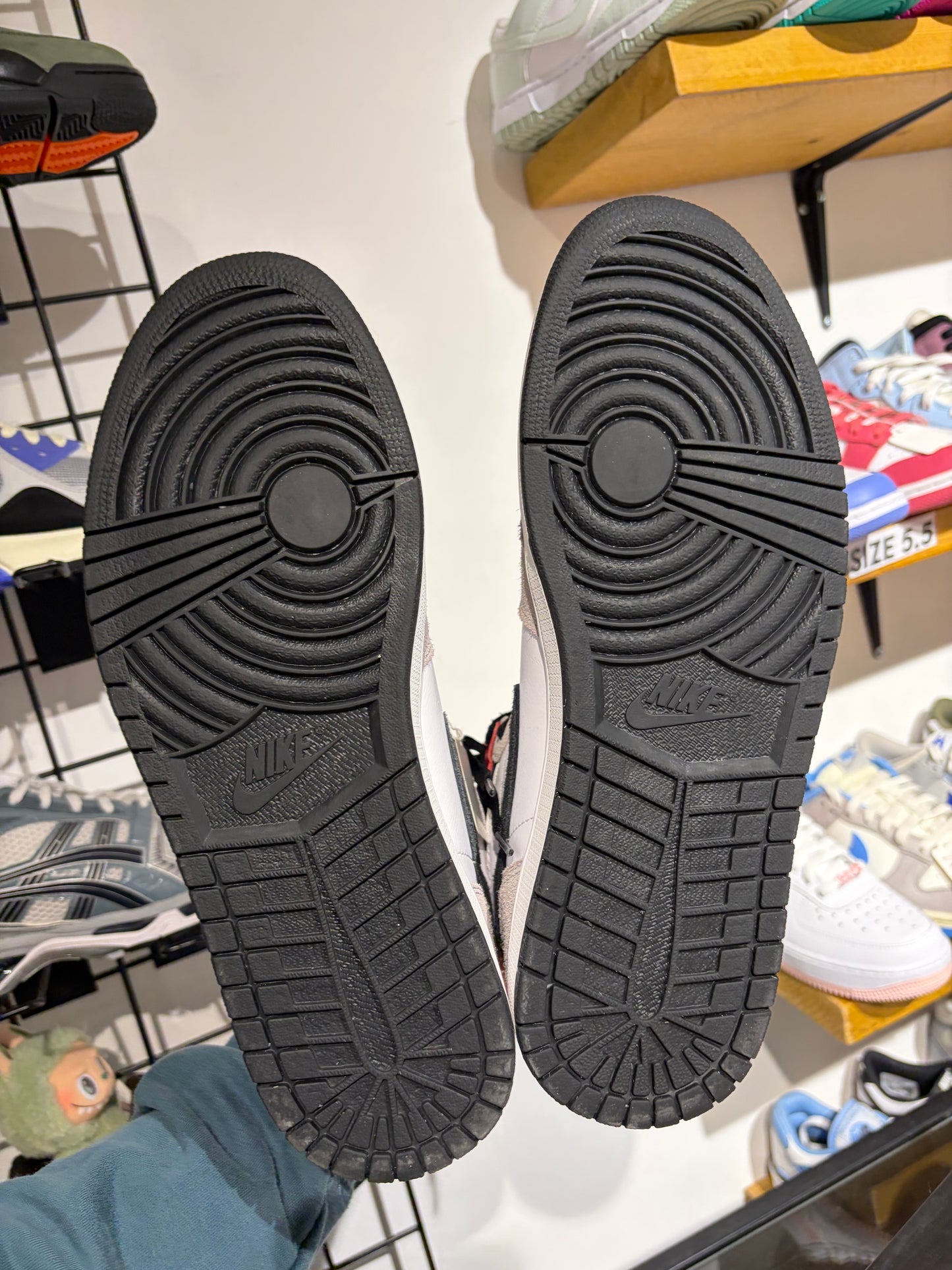 Jordan 1 High Light Smoke Grey UK 10