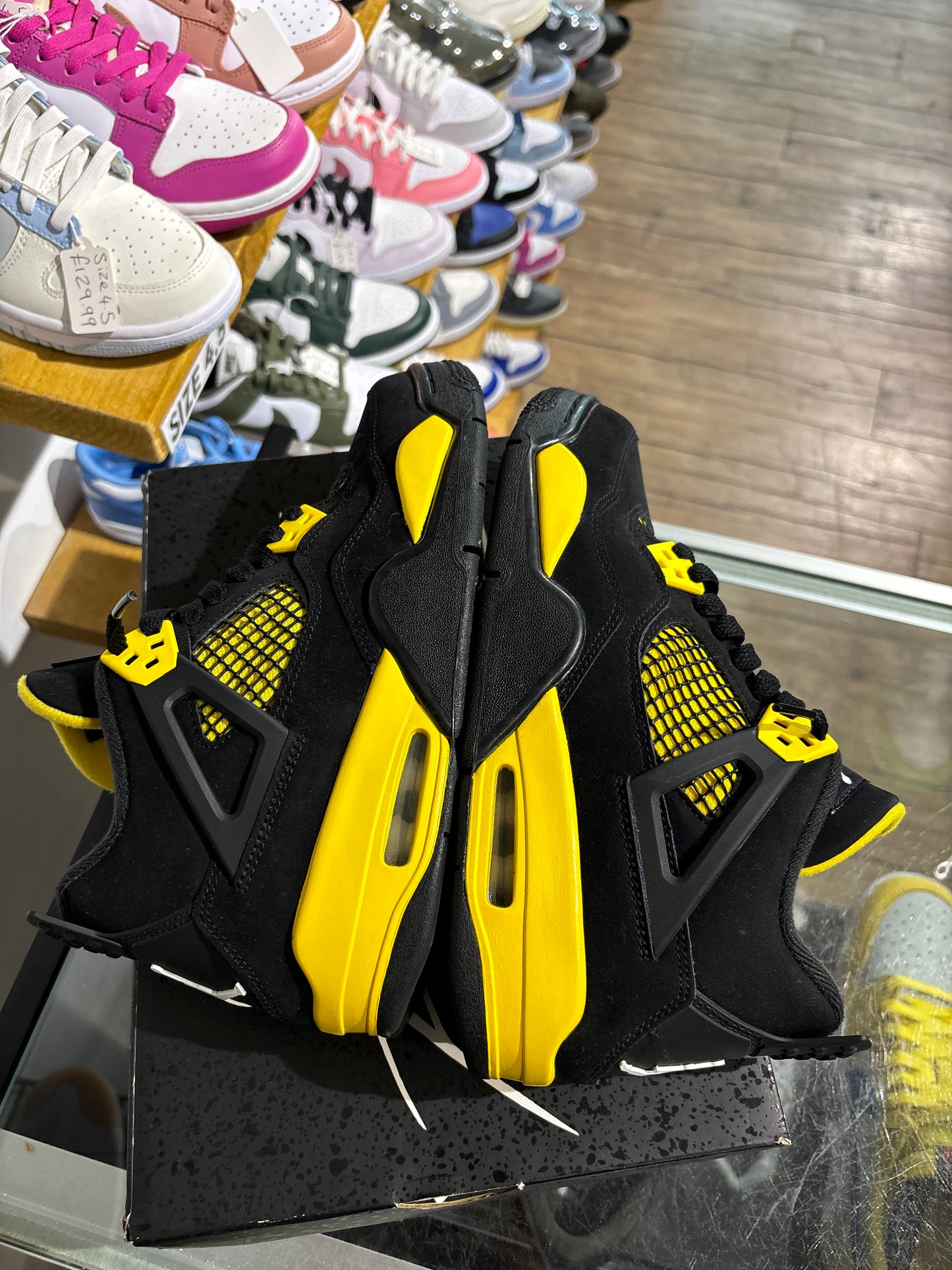 Jordan 4 Yellow Thunder UK 6 (GS)