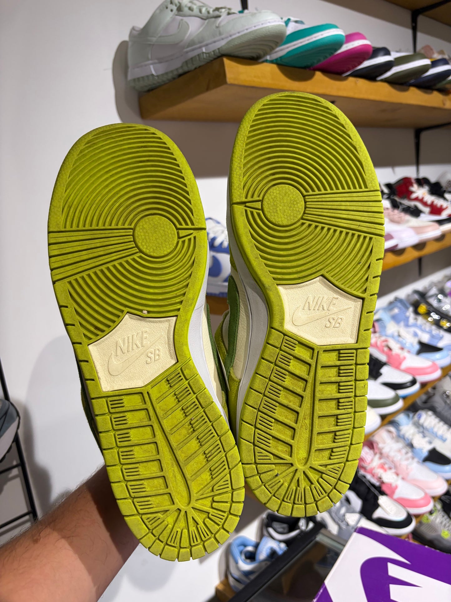 Nike SB Dunk Low Apple UK 10