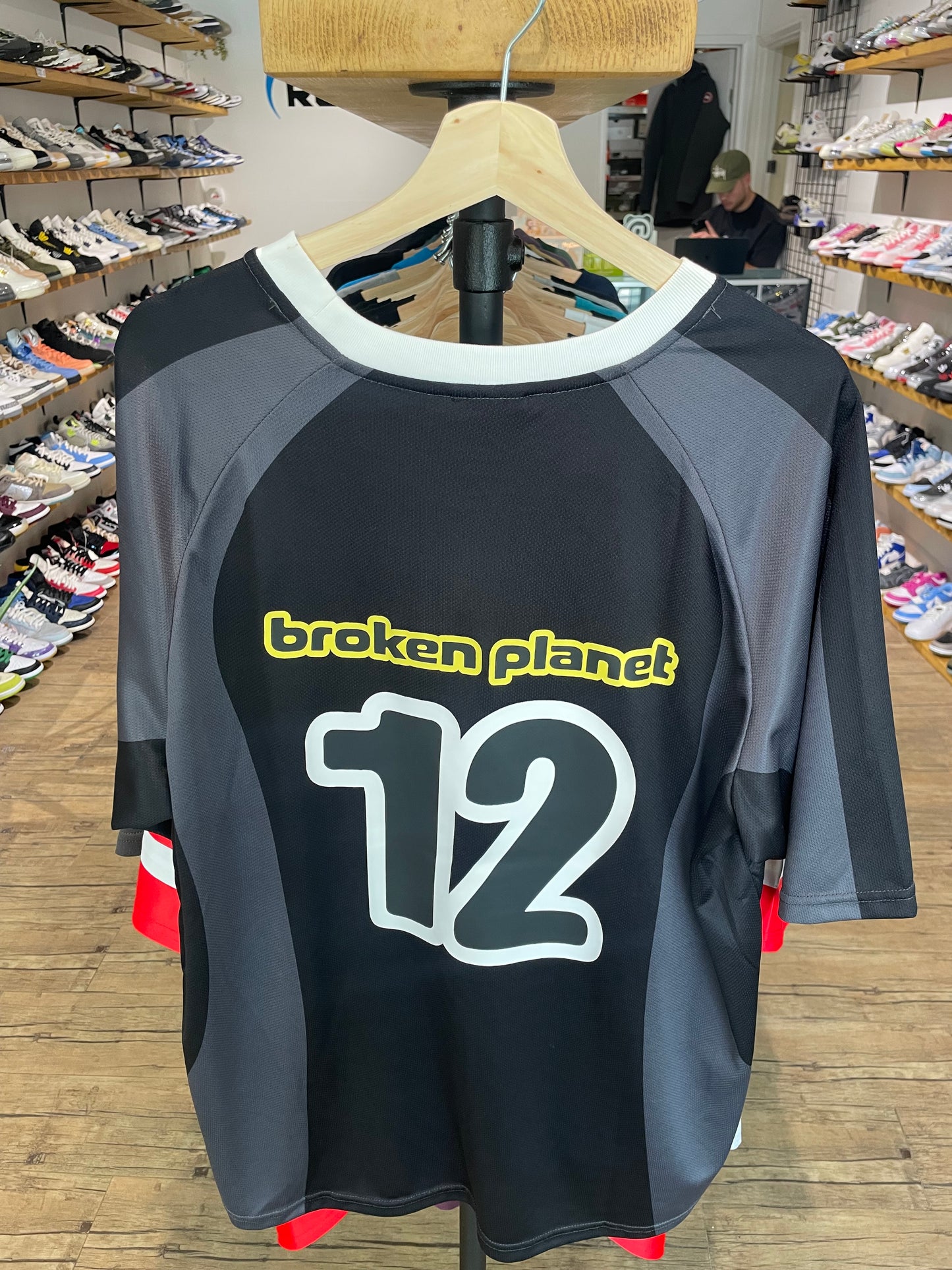 Broken Planet Tee (XXL)
