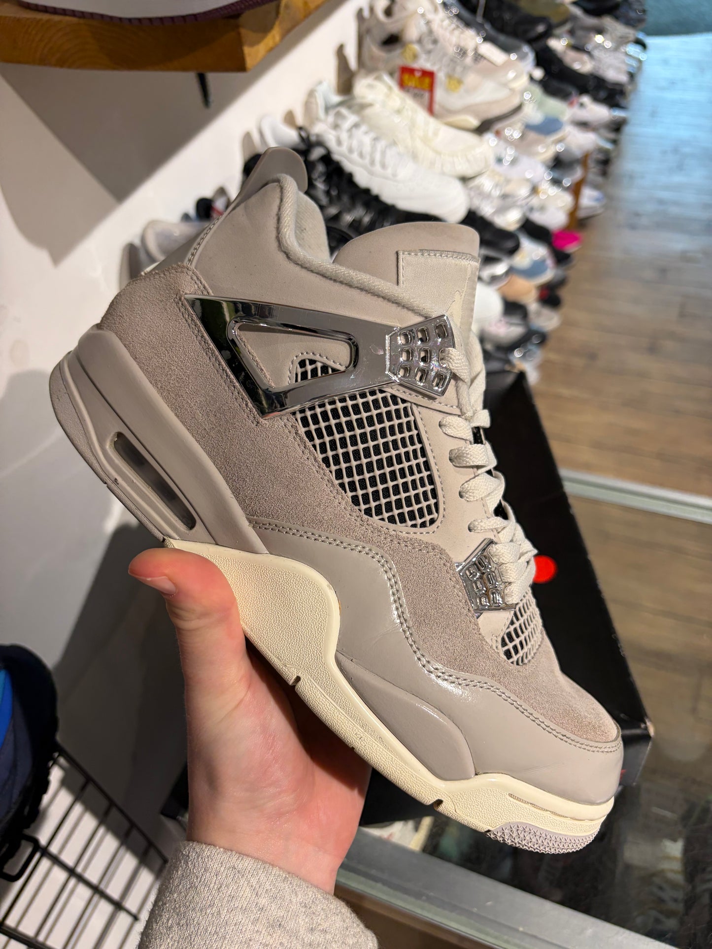 Jordan 4 Frozen Moments (W) UK 9