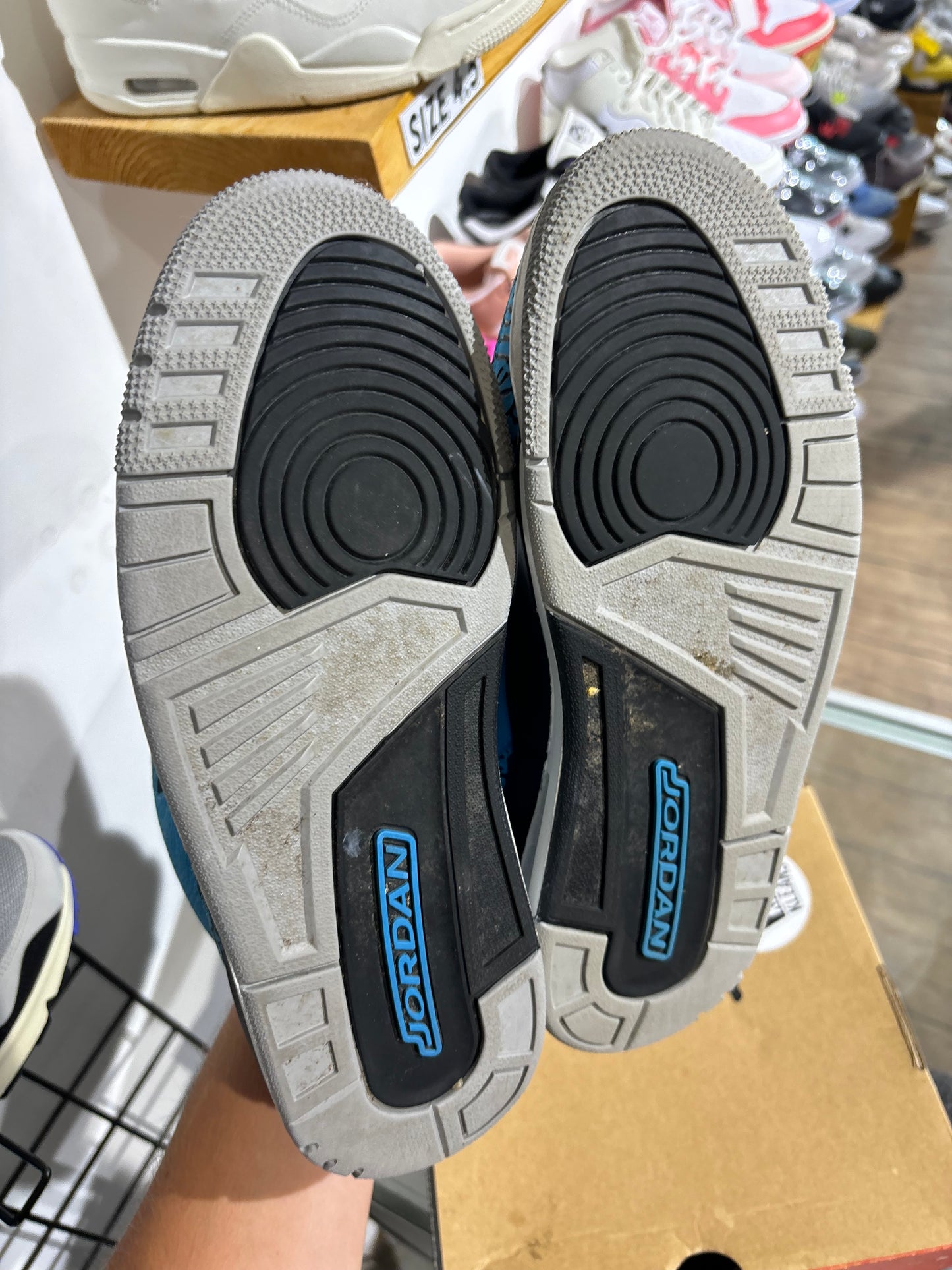 Jordan 3 Powder Blue UK 7.5