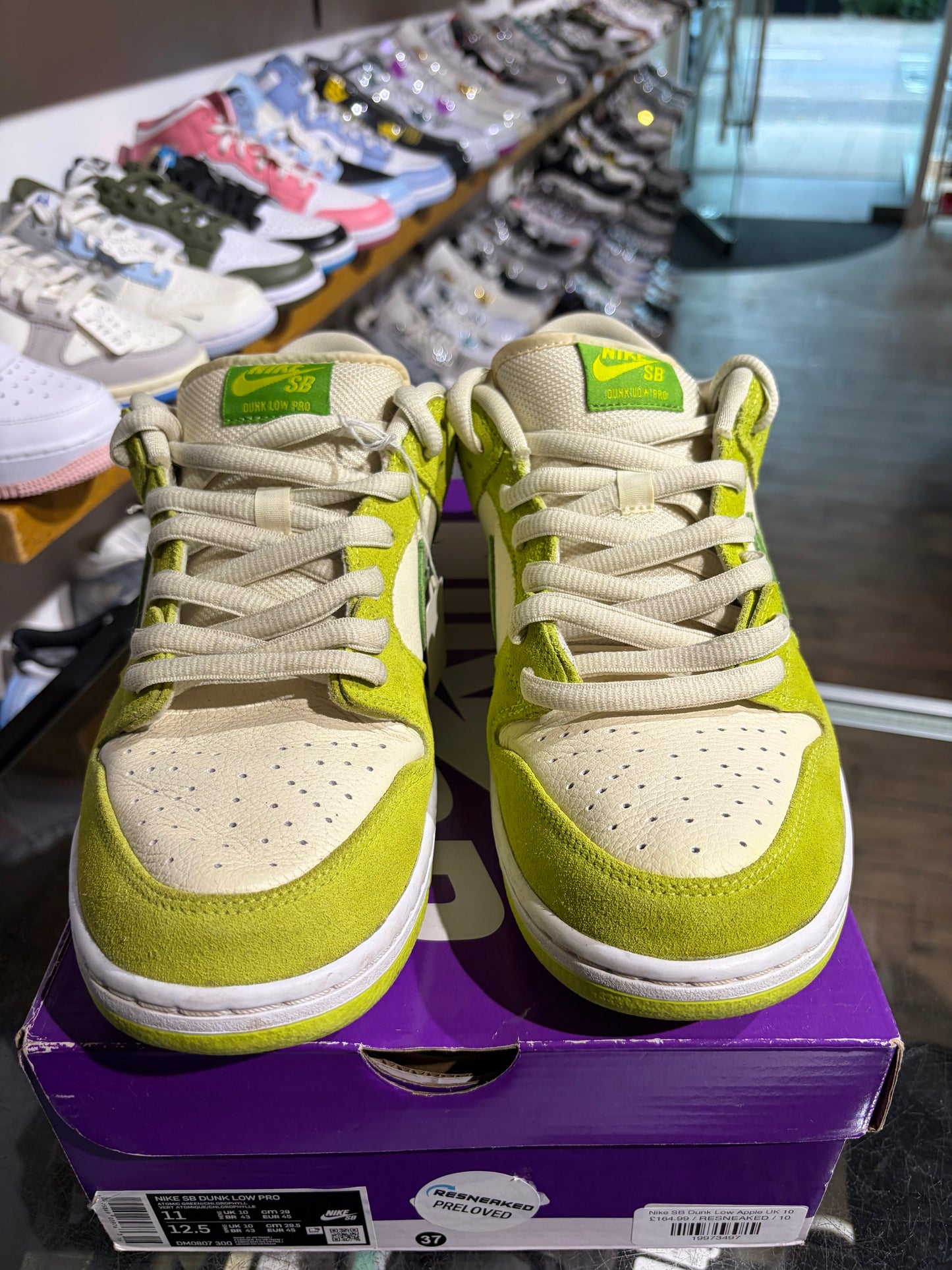 Nike SB Dunk Low Apple UK 10