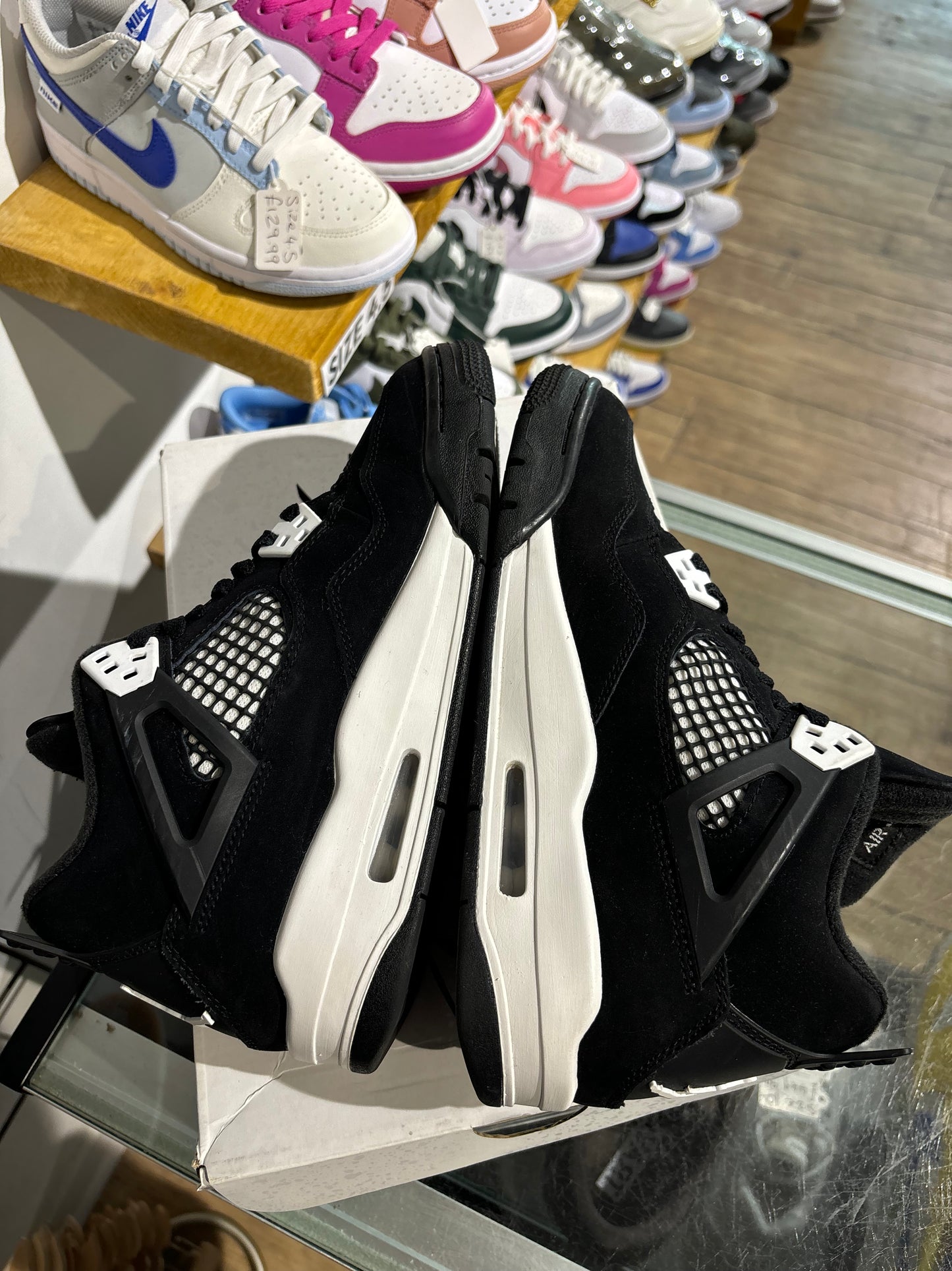 Jordan 4 White Thunder UK 6 (GS)