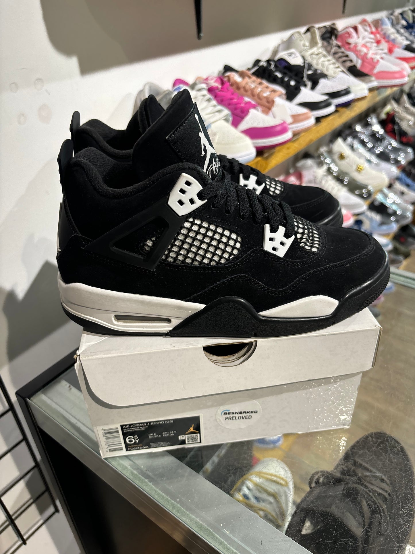 Jordan 4 White Thunder UK 6 (GS)