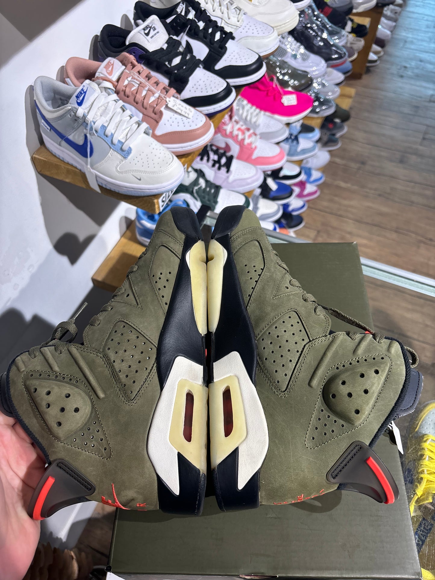 Air Jordan 6 x Travis Scott Medium Olive UK 8