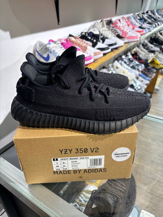 Yeezy 350 Onyx UK 6.5