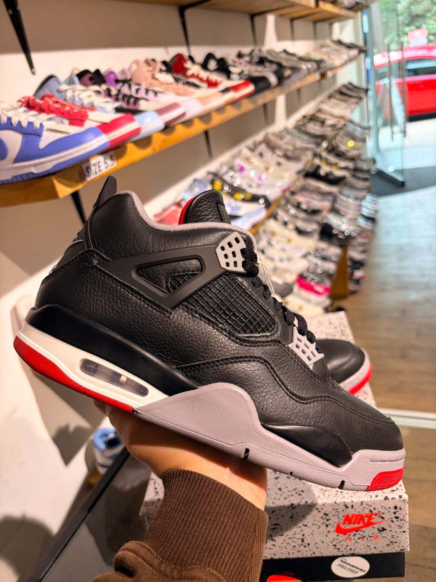 Air Jordan 4 Bred UK 8.5