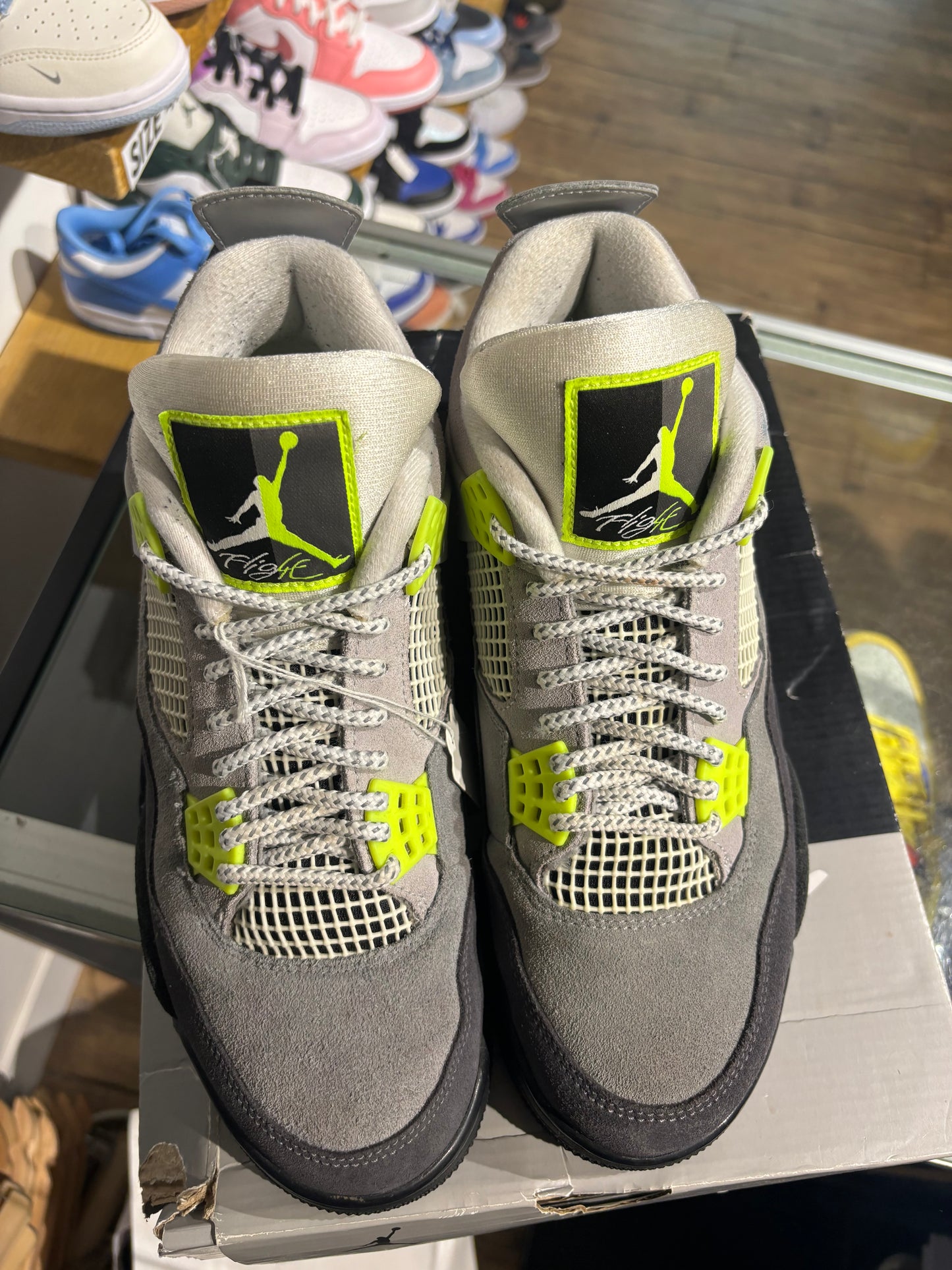Nike Air Jordan 4 Neon UK 8
