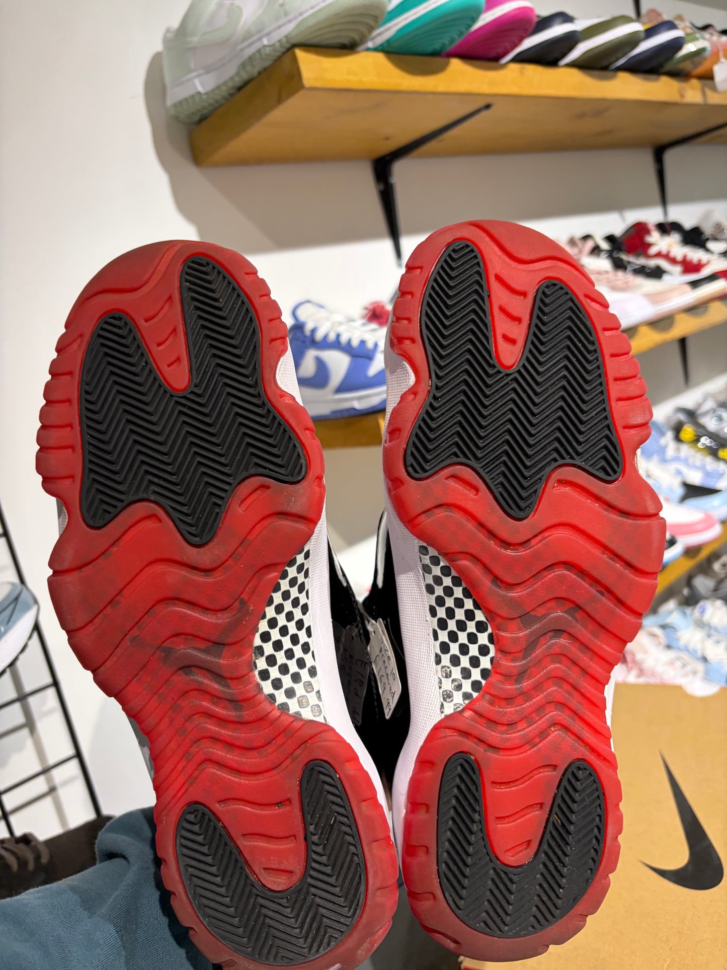 Air Jordan 11 Bred UK 10