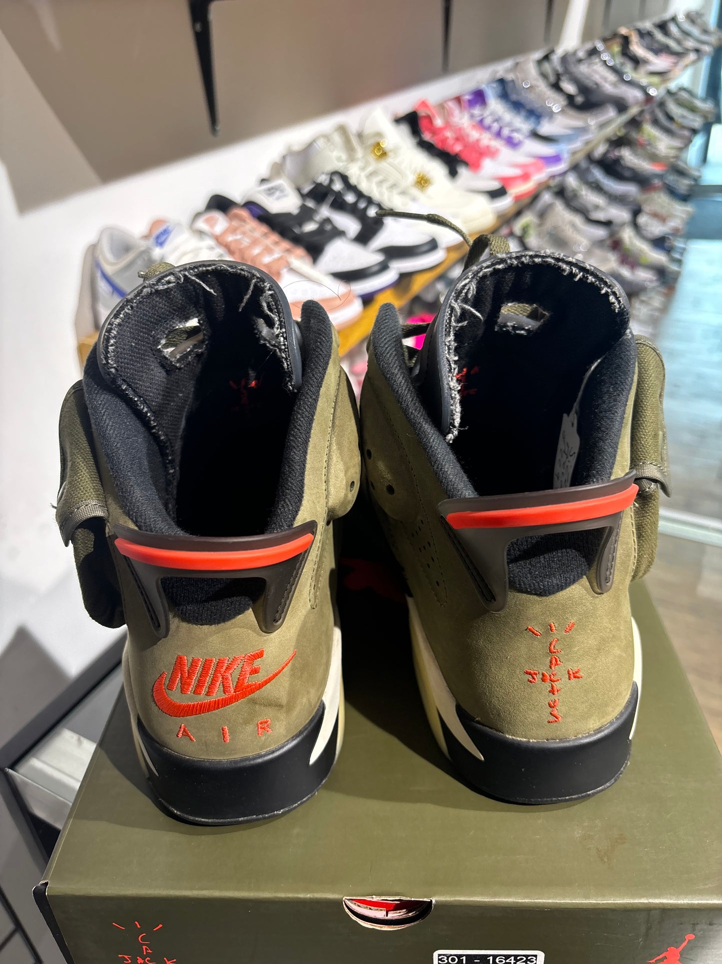 Air Jordan 6 x Travis Scott Medium Olive UK 8