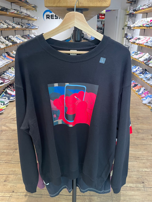 Uniqlo KAWS Tee (L)