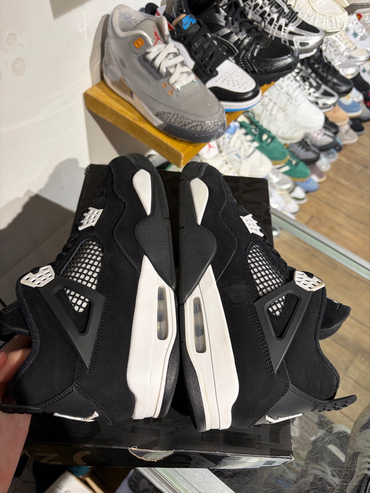 Jordan 4 White Thunder UK 9.5