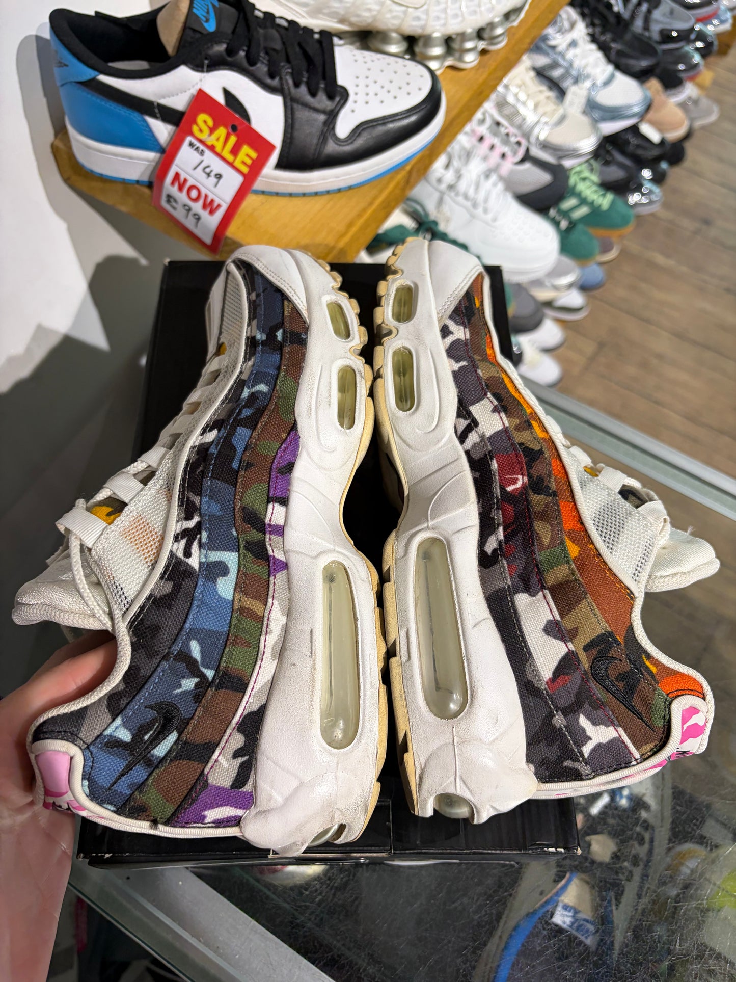 AM95 ERDL Party White UK 7.5