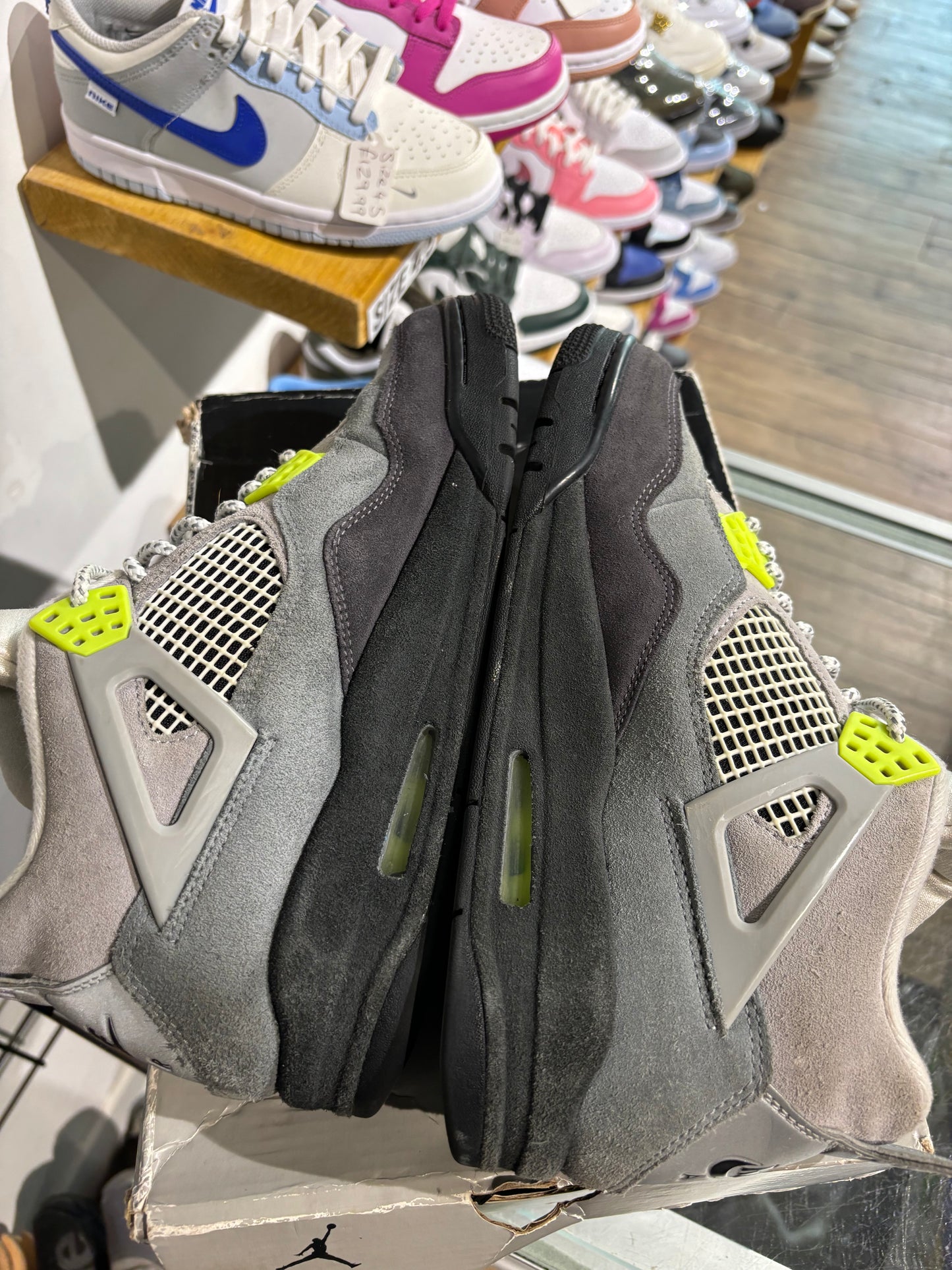 Jordan 4 Neon UK 7.5