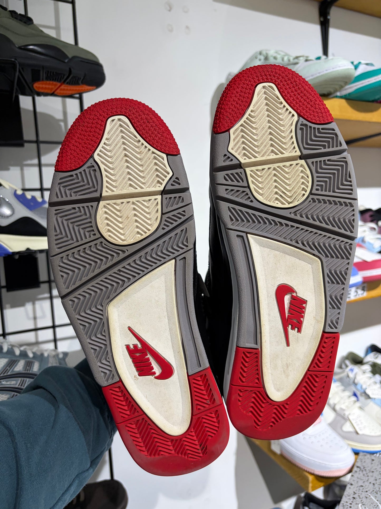 Jordan 4 Bred UK 9.5