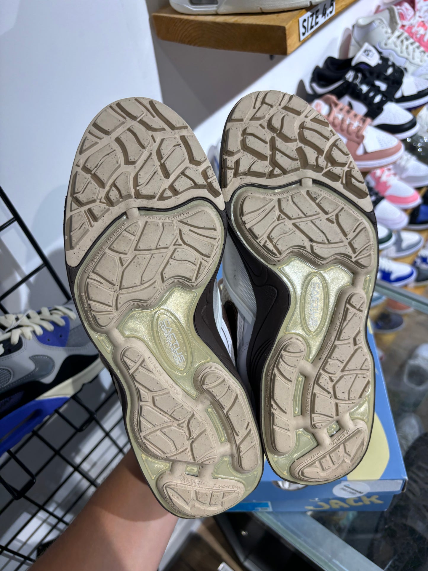 Nike Zoom Field Jaxx Travis Scott Light Chocolate UK 8