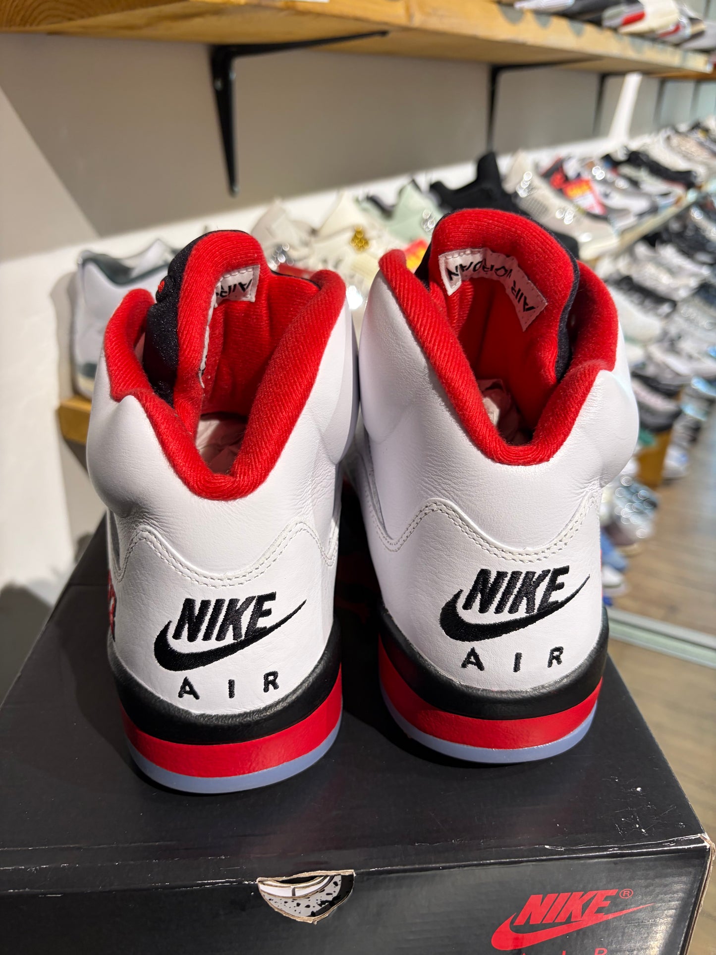 Air Jordan 5 Retro Fire Red Black Tongue UK 9