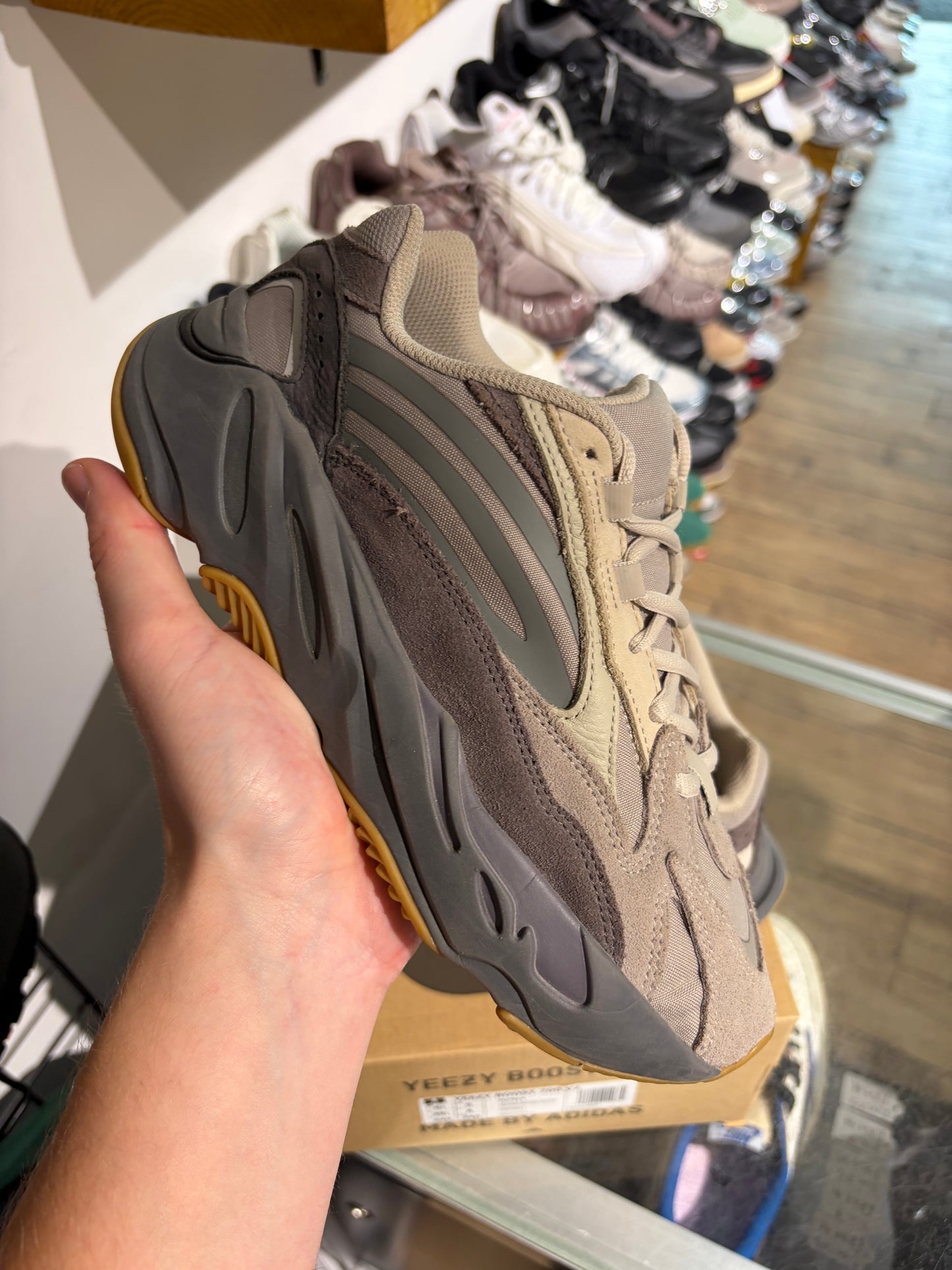 YZY Tephra UK 6