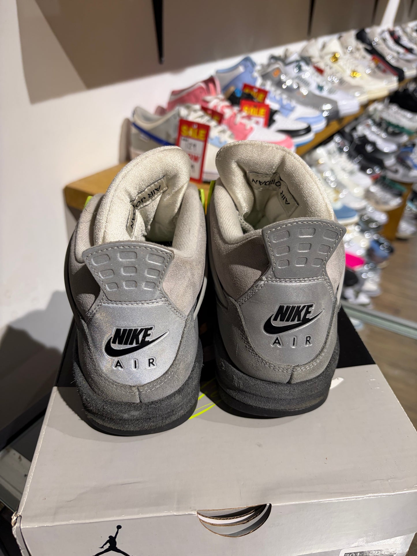 Air Jordan 4 Neon UK 7