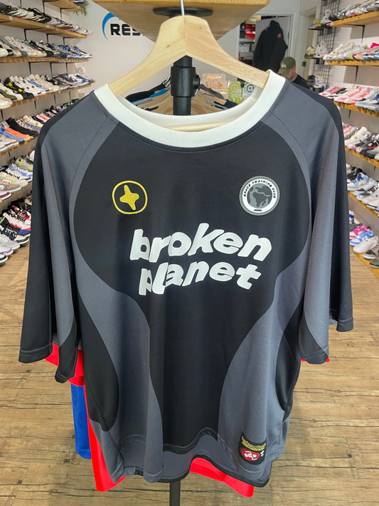 Broken Planet Tee (XXL)