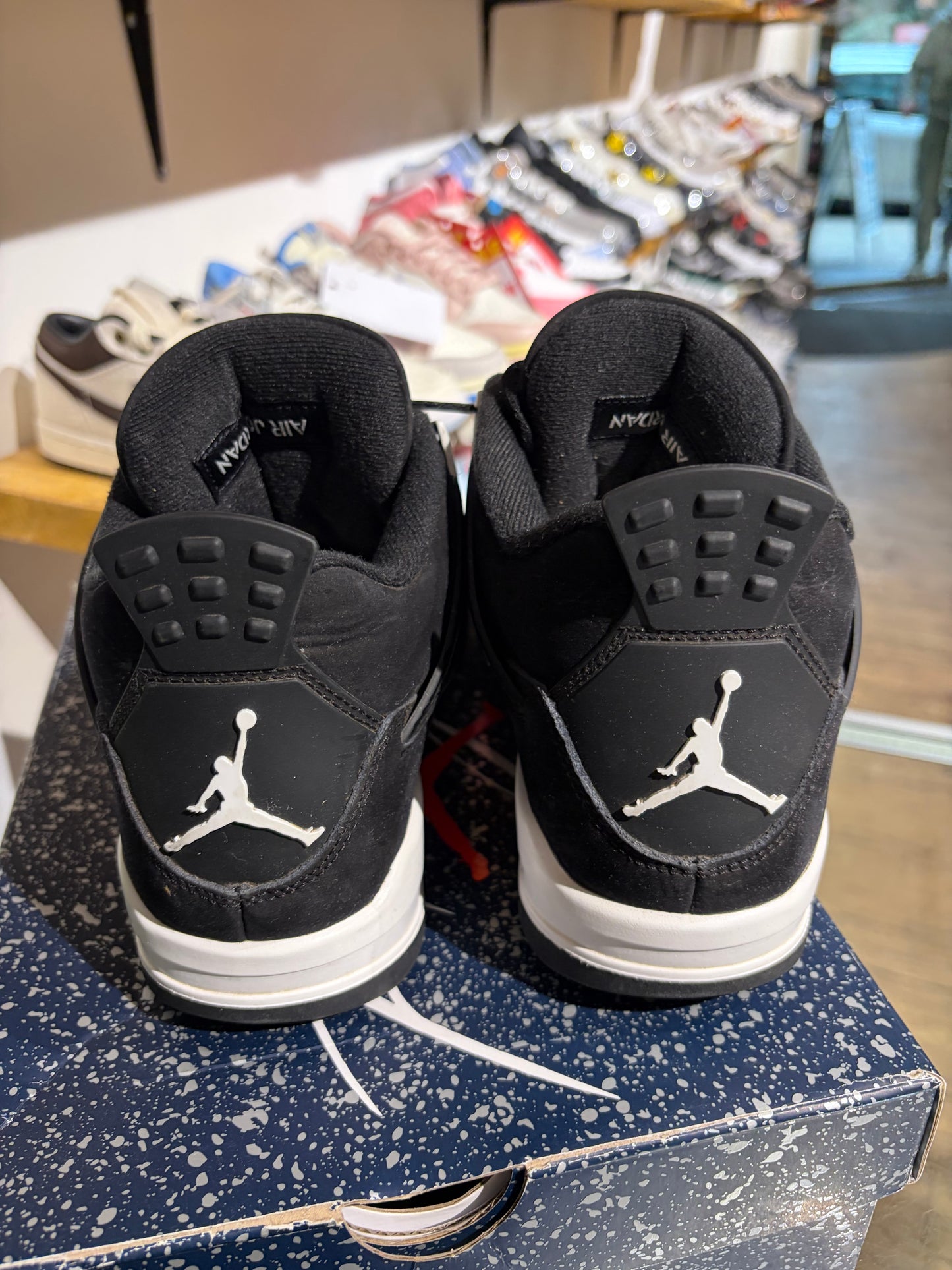 Air Jordan 4 White Thunder UK 7