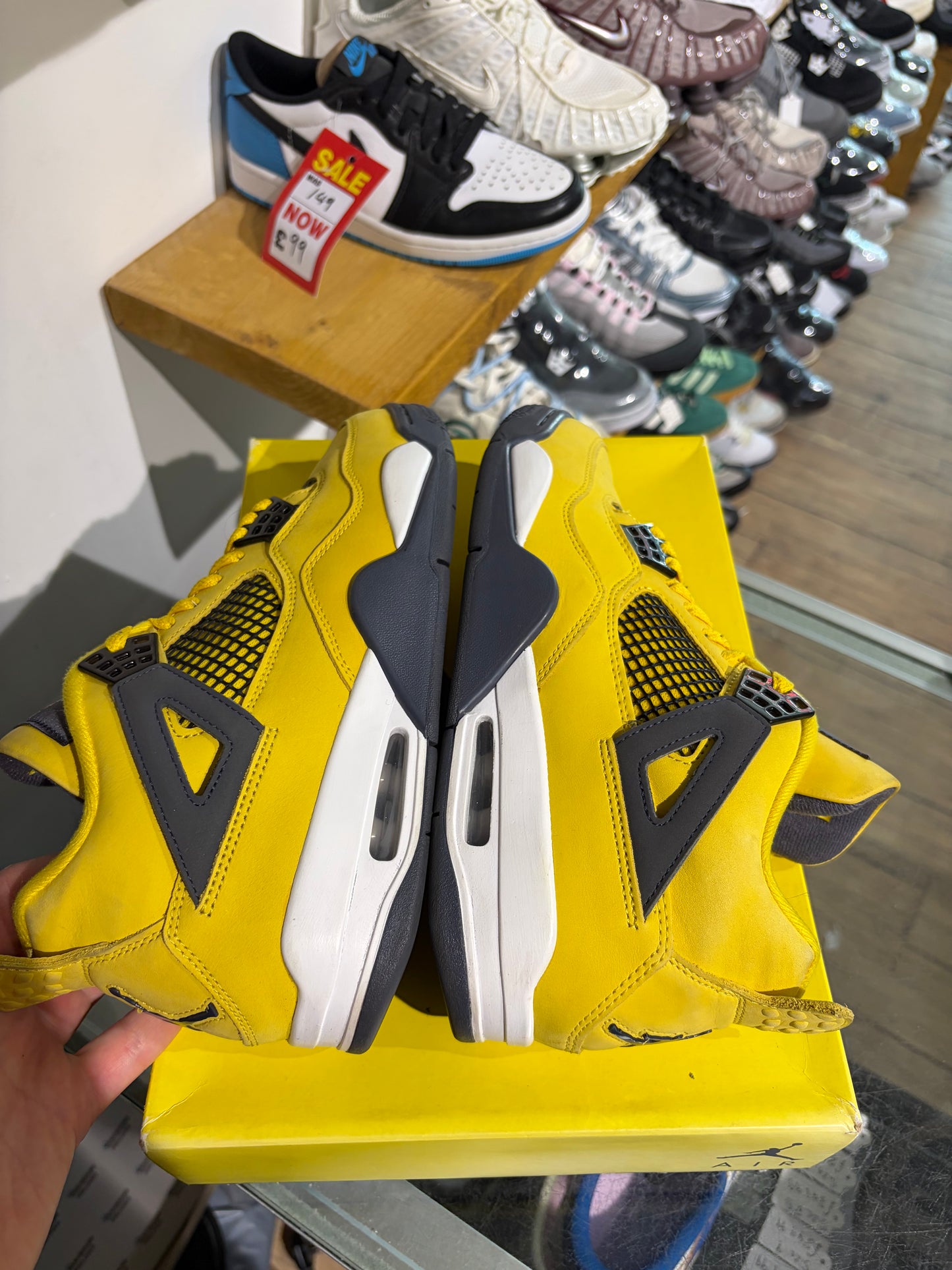 Jordan 4 Lightning UK 7.5 #145
