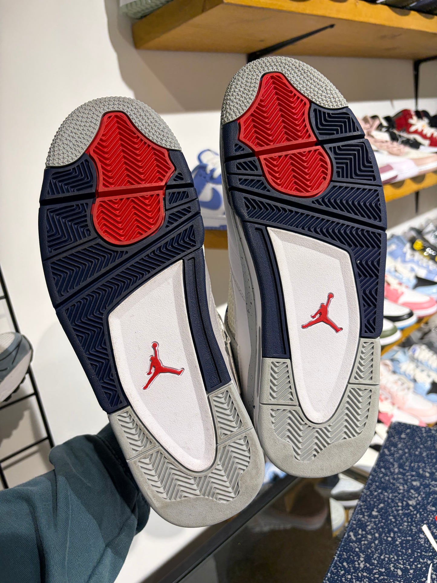 Air Jordan 4 Midnight Navy UK 9