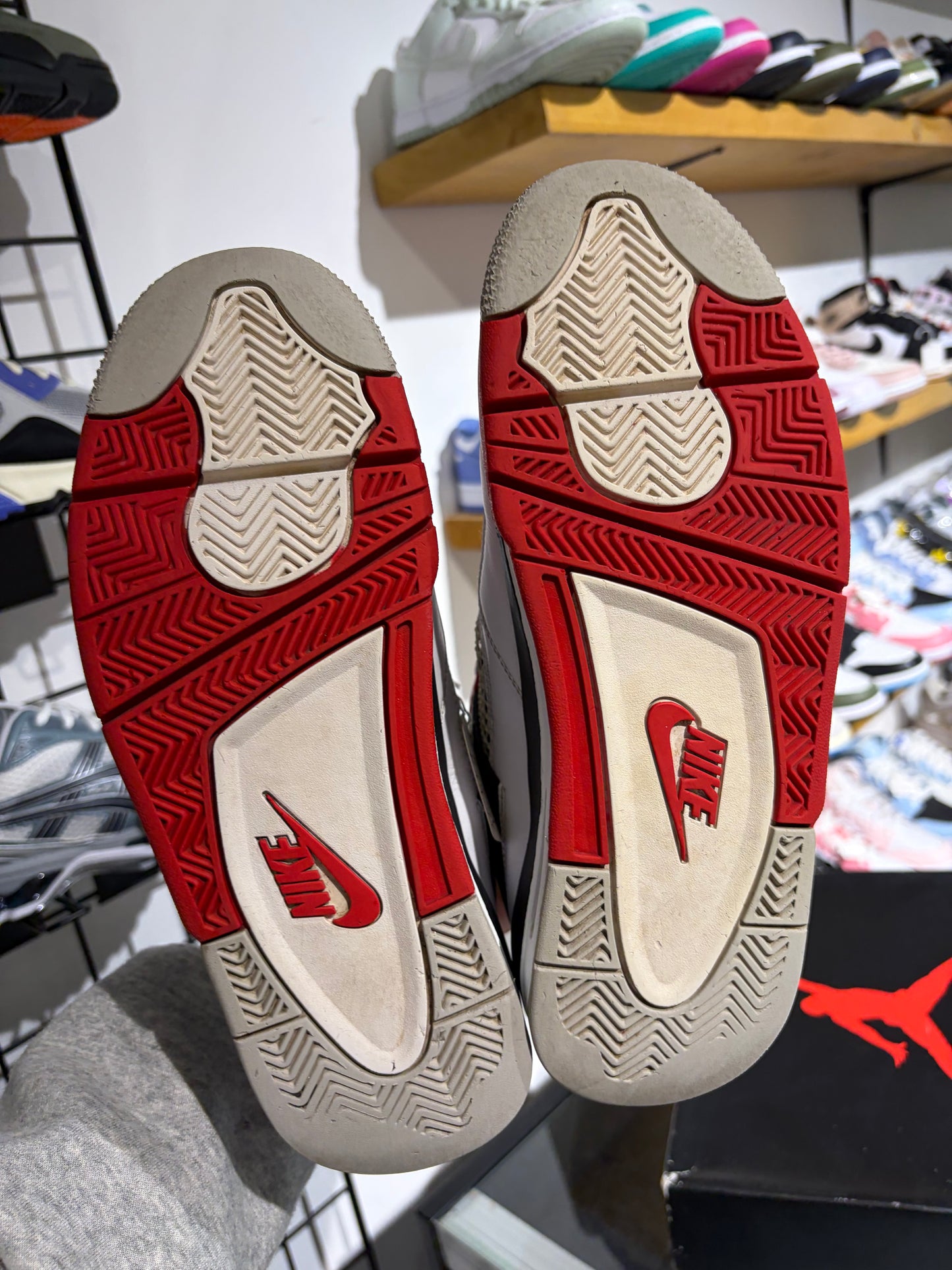 Air Jordan 4 Fire Red UK 7