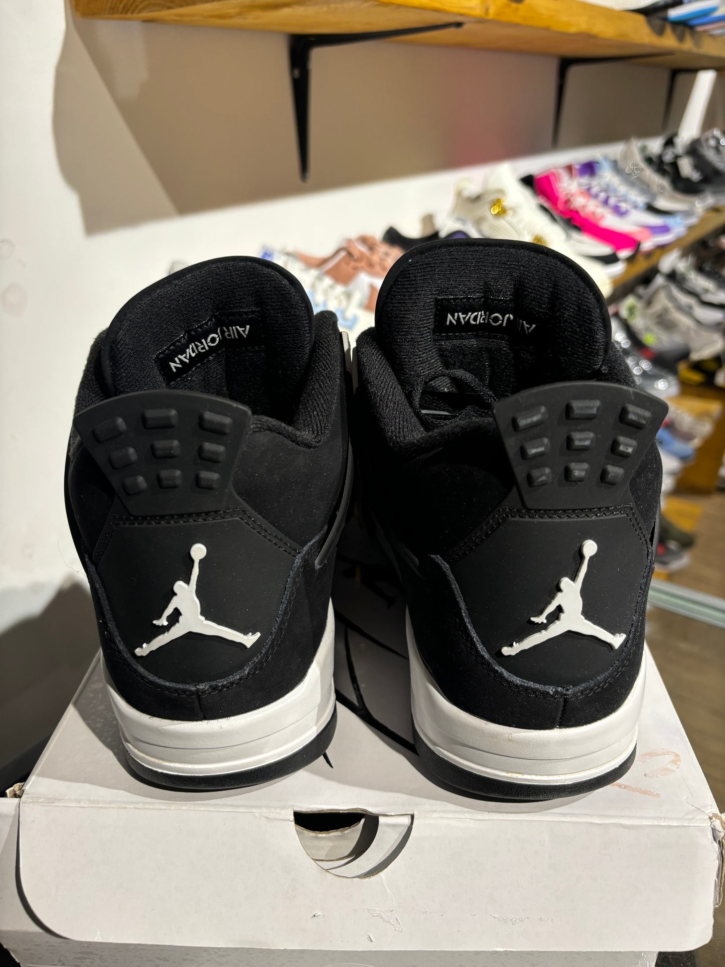 Air Jordan 4 White Thunder UK 8