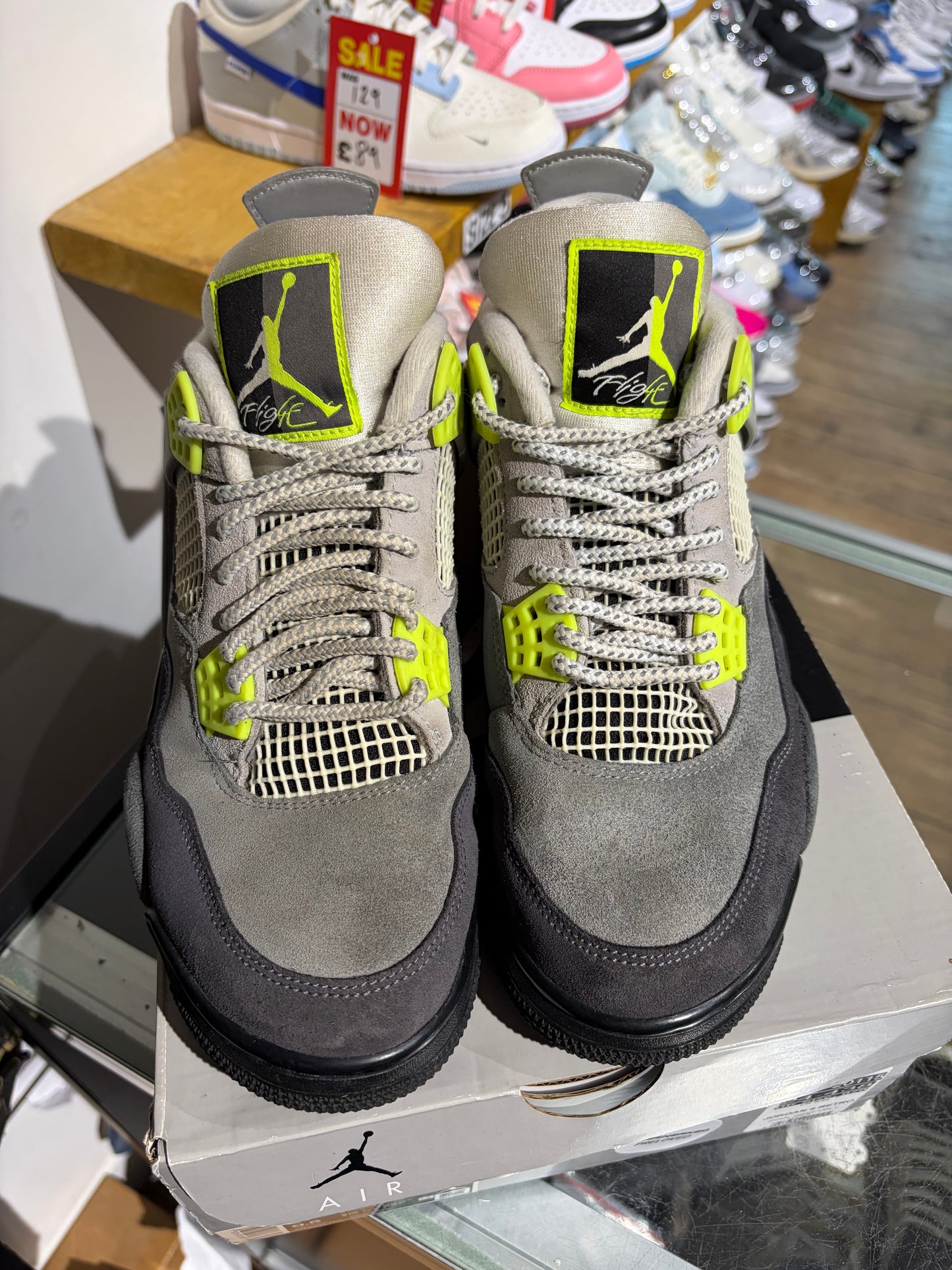 Air Jordan 4 Neon UK 7