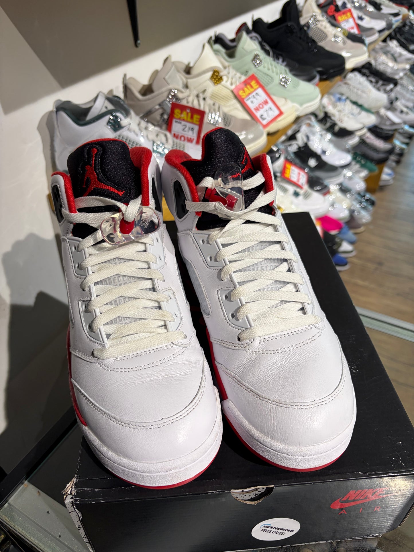 Air Jordan 5 Retro Fire Red Black Tongue UK 9