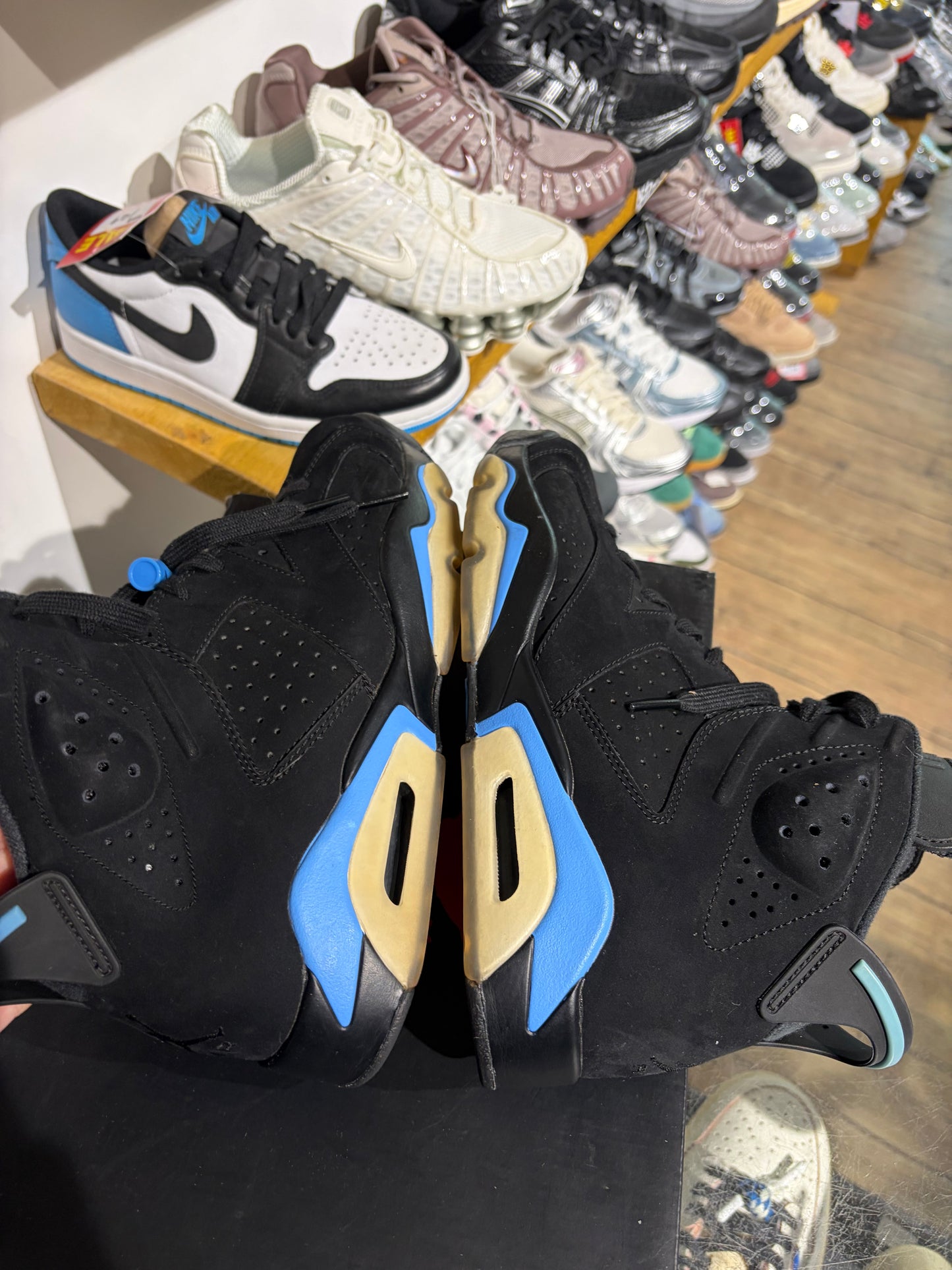 Jordan 6 UNC UK 8