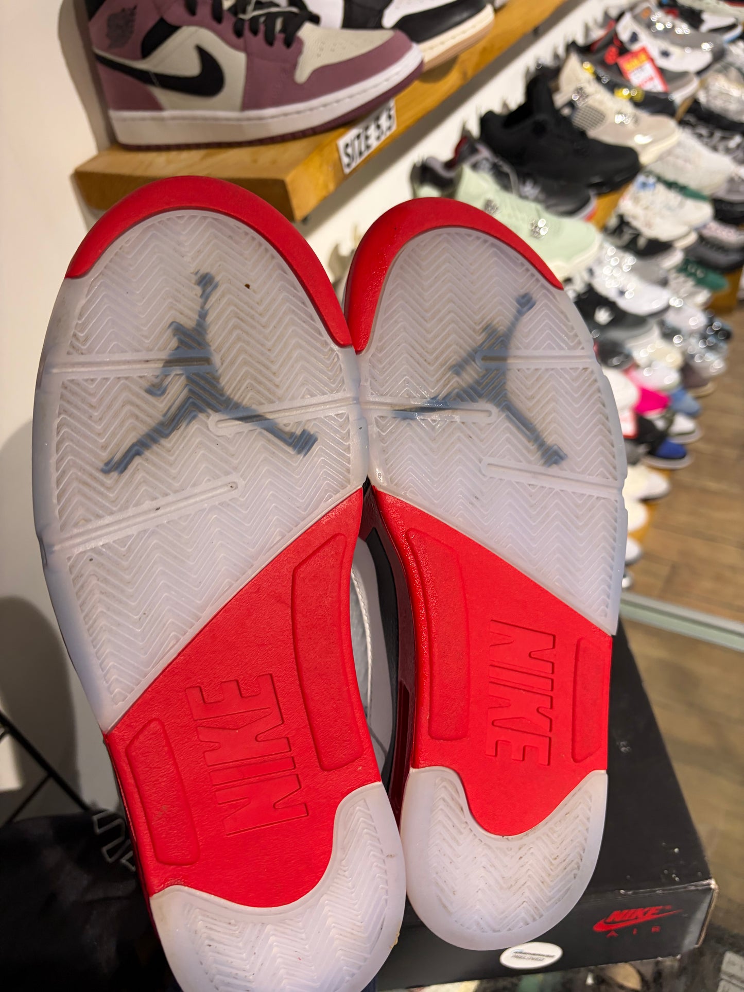 Air Jordan 5 Retro Fire Red Black Tongue UK 9