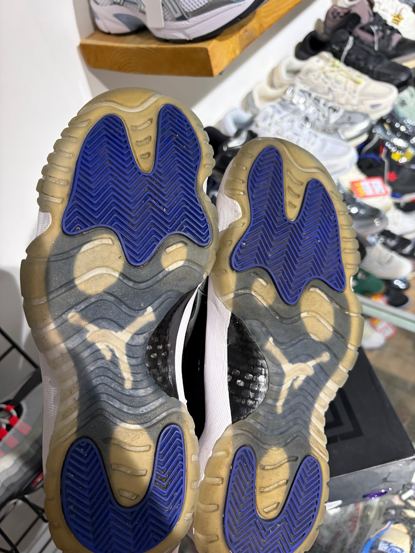 Jordan 11 Space Jam UK 7.5 #160