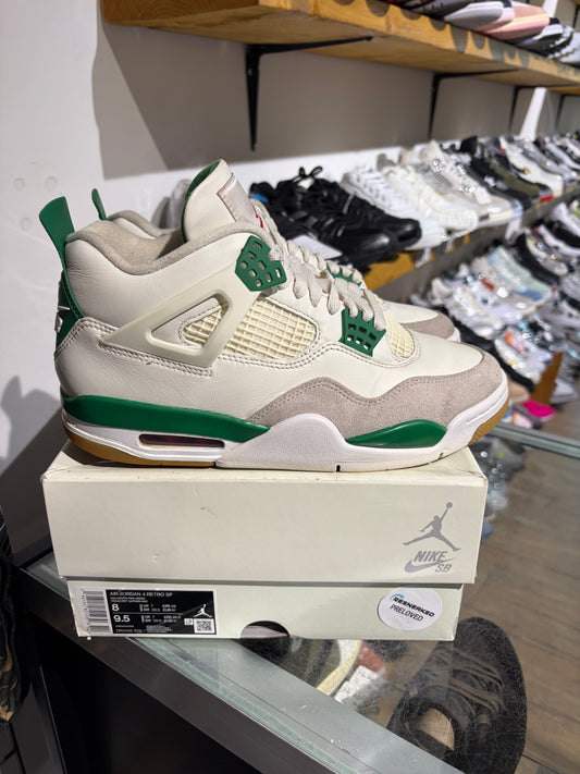 Jordan 4 SB Pine Green UK 7
