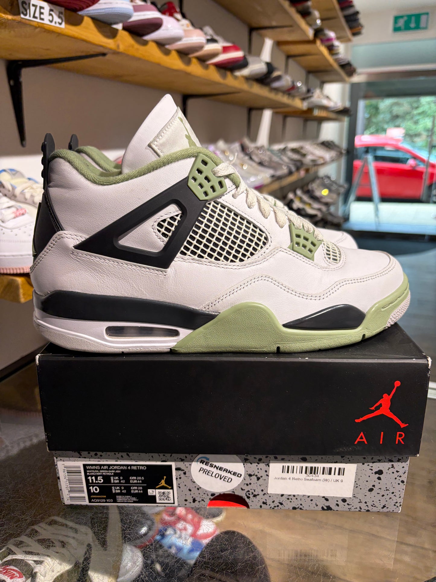 Air Jordan 4 Seafoam (W) UK 9