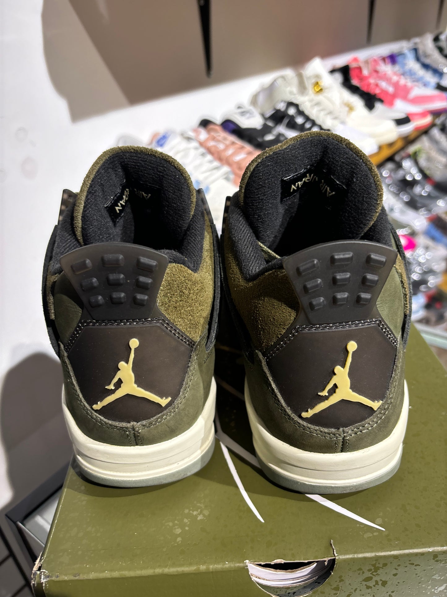 Air Jordan 4 Olive Craft UK 7.5