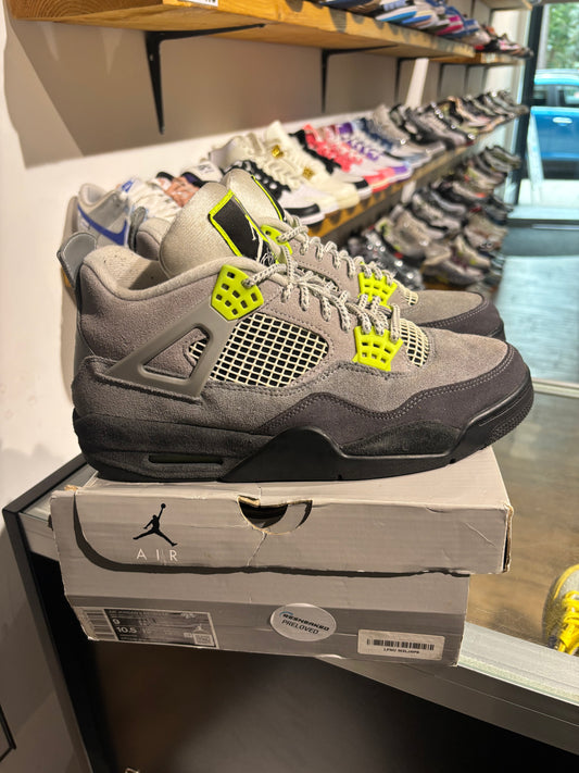 Nike Air Jordan 4 Neon UK 8
