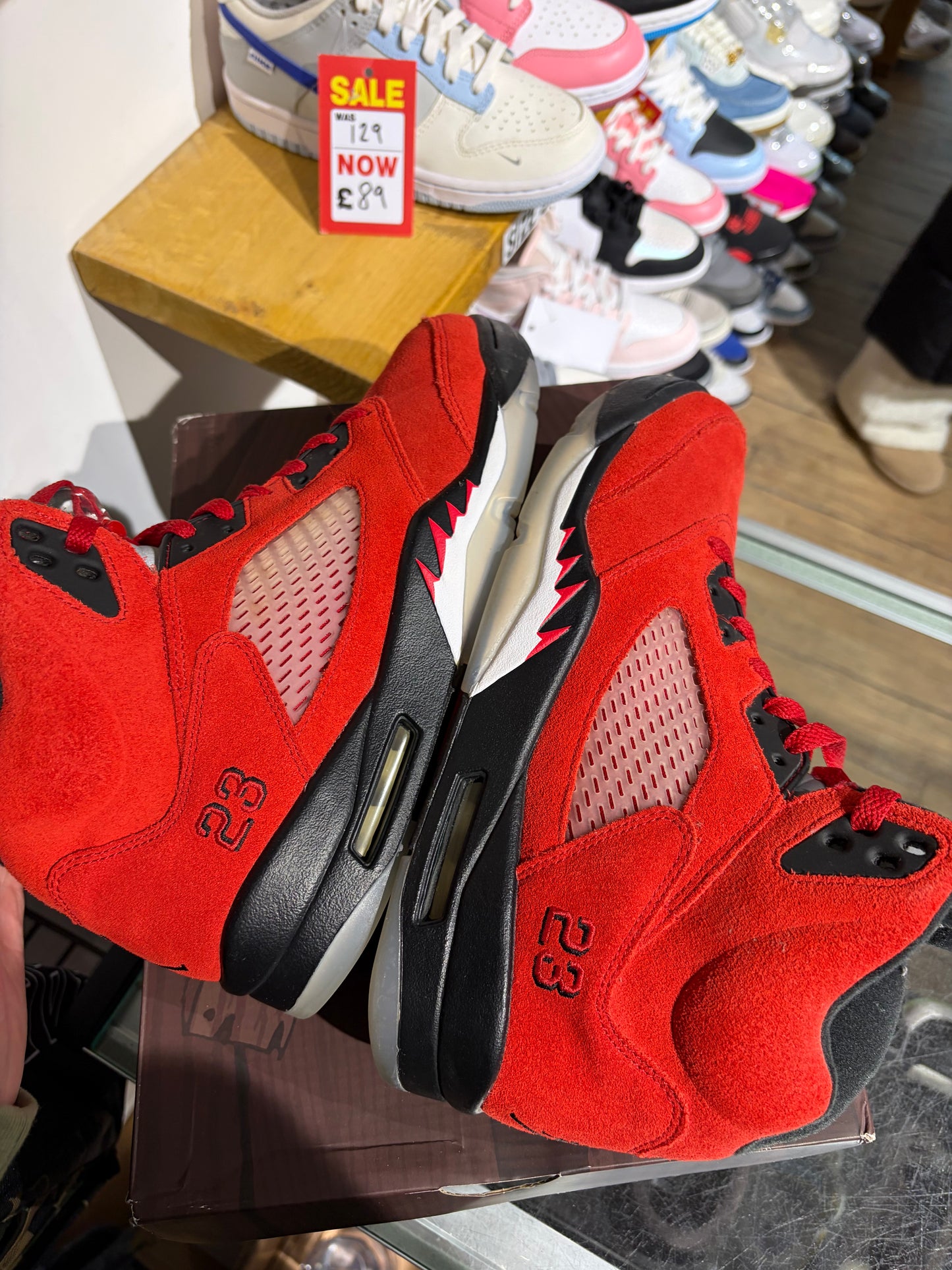 Jordan 5 Raging Bulls UK 9