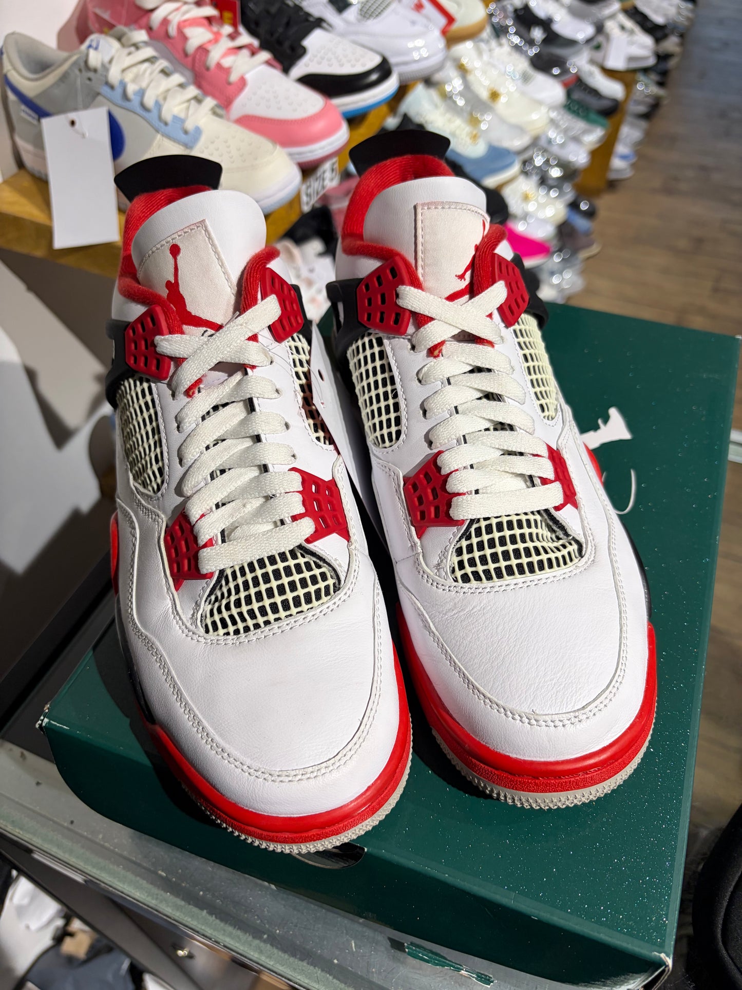 J4 Fire Red UK 6.5