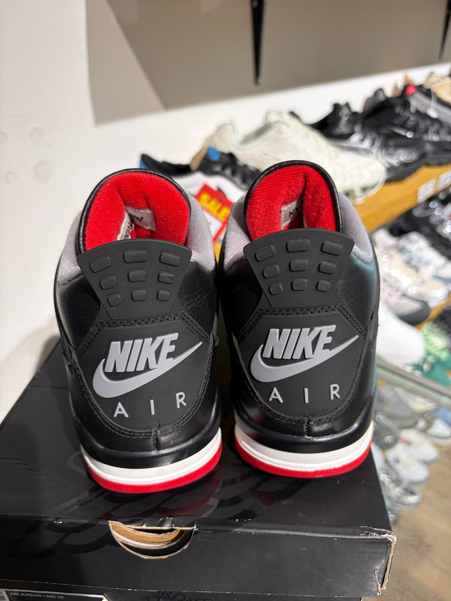 Jordan 4 Bred UK 6