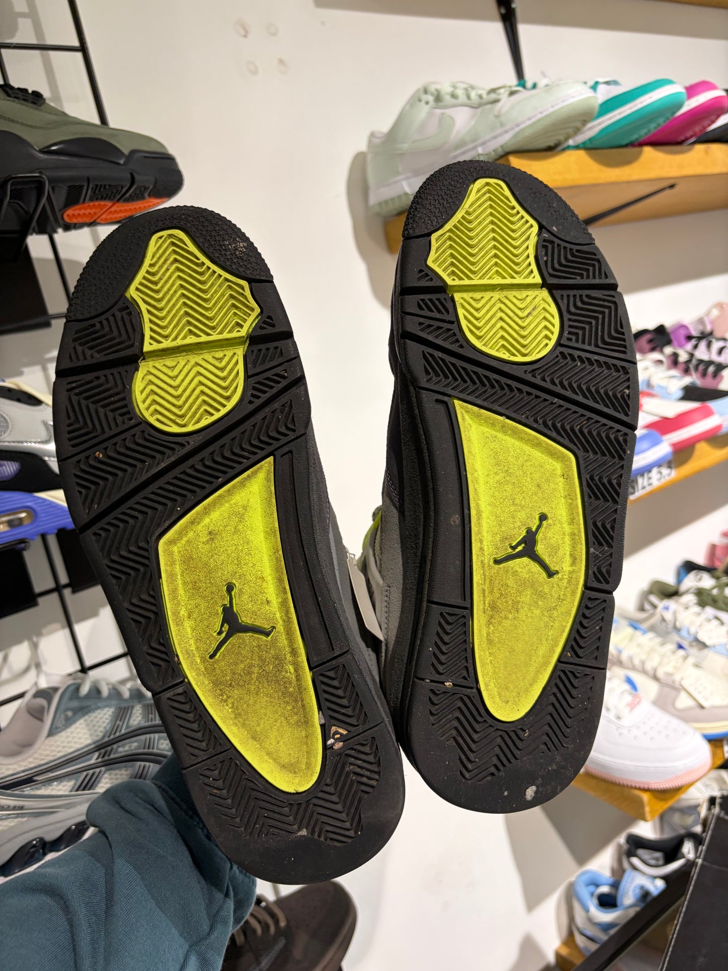 Air Jordan 4 Neon UK 9.5