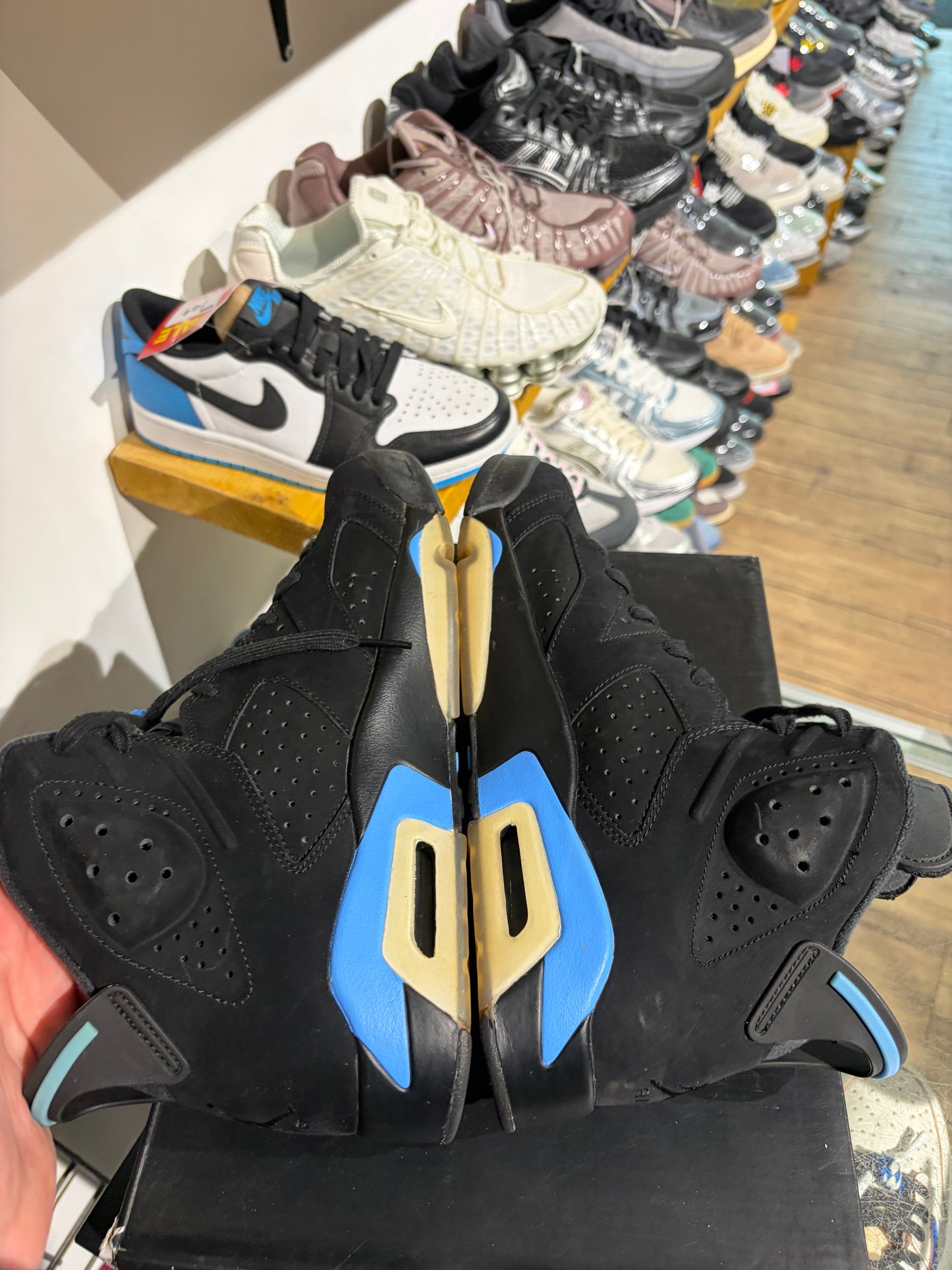 Jordan 6 UNC UK 8
