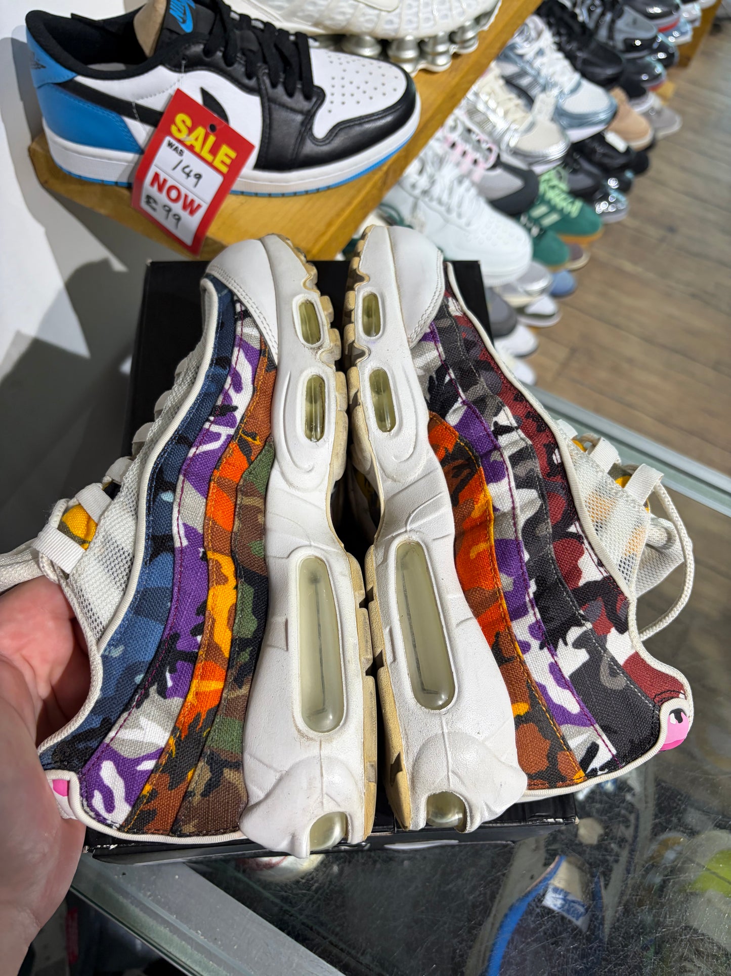 AM95 ERDL Party White UK 7.5