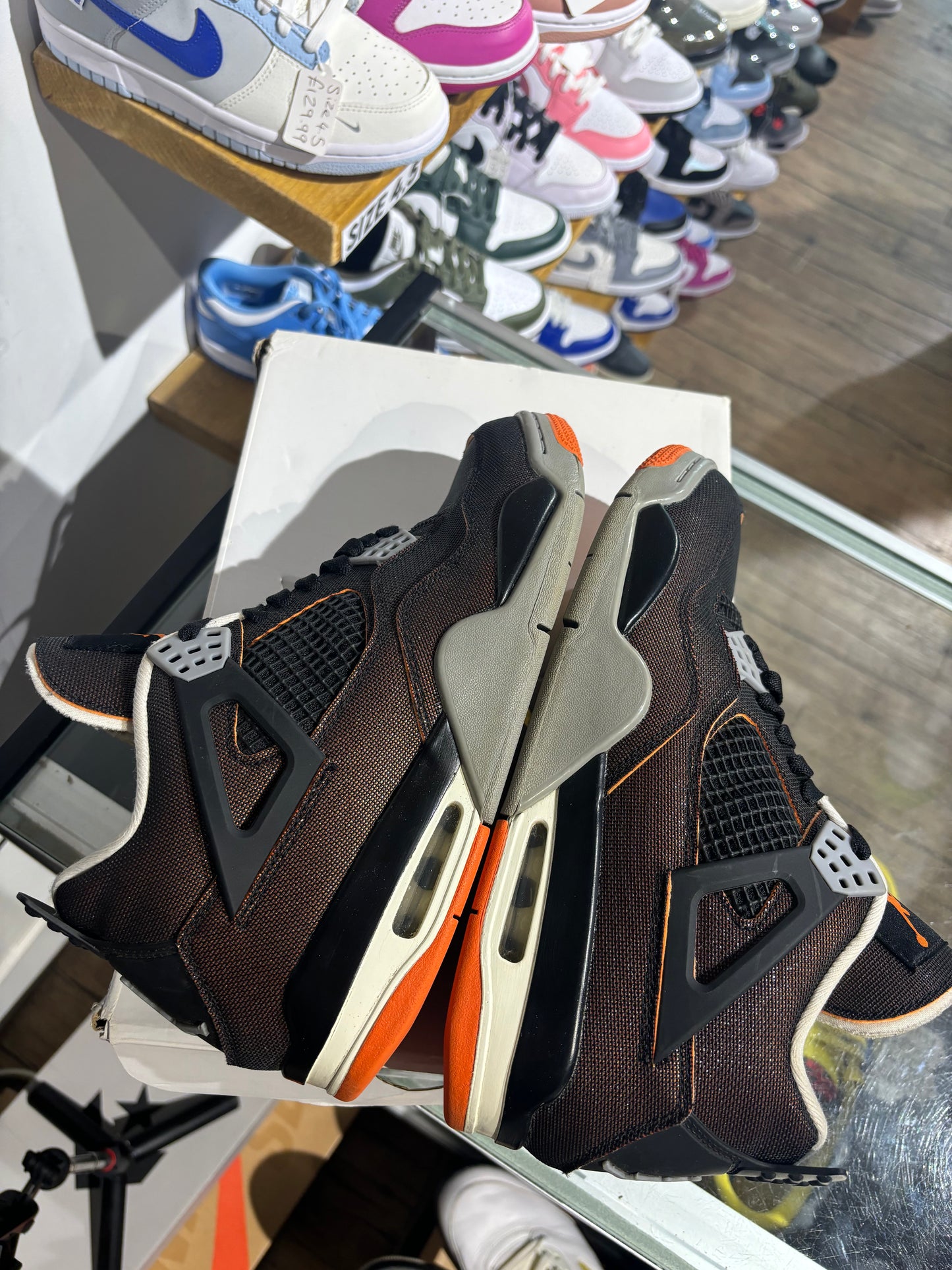 Air Jordan 4 Retro Starfish (W) UK 7.5