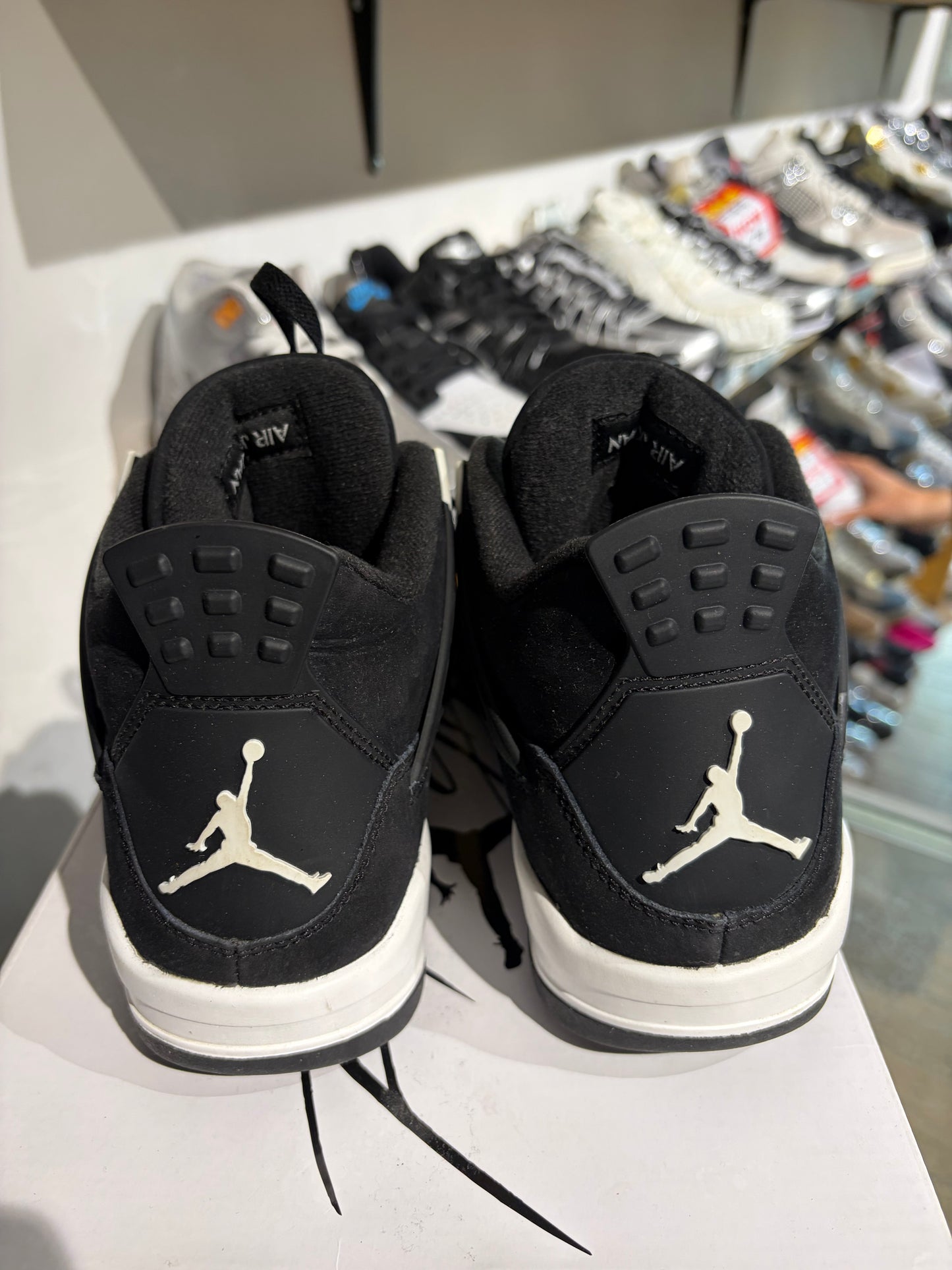 Jordan 4 White Thunder UK 6